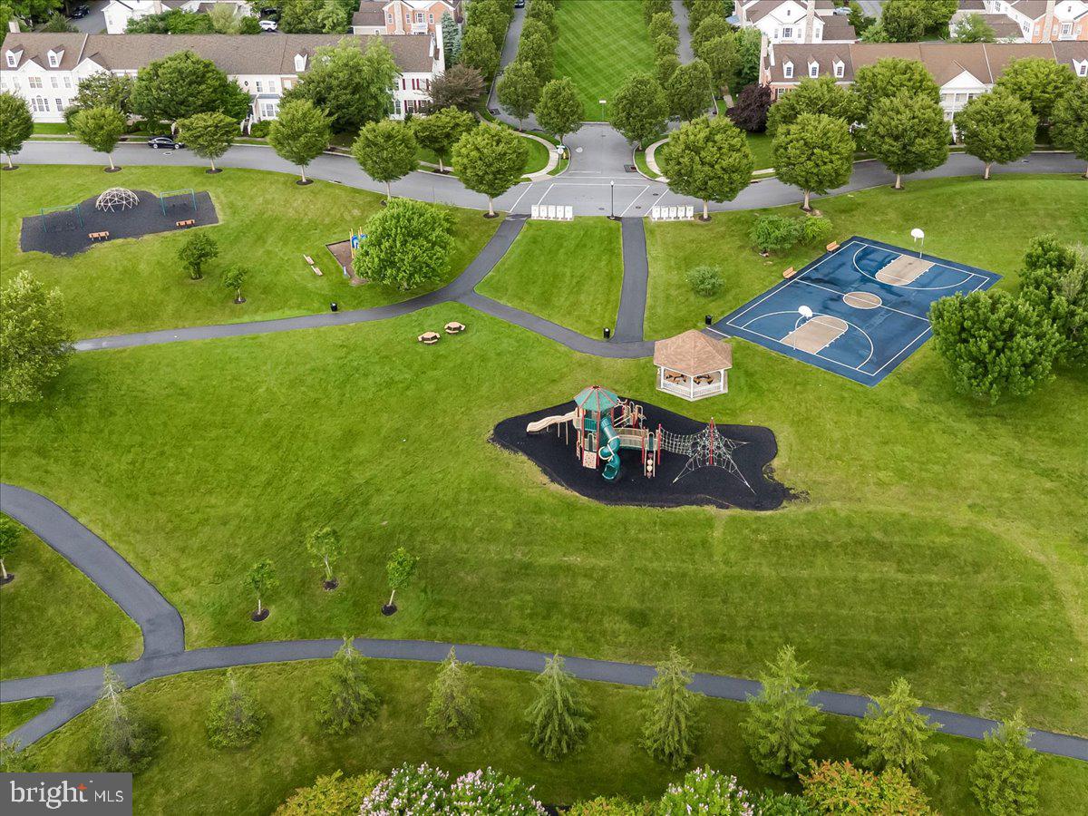 WINDSOR RIDGE - Residential