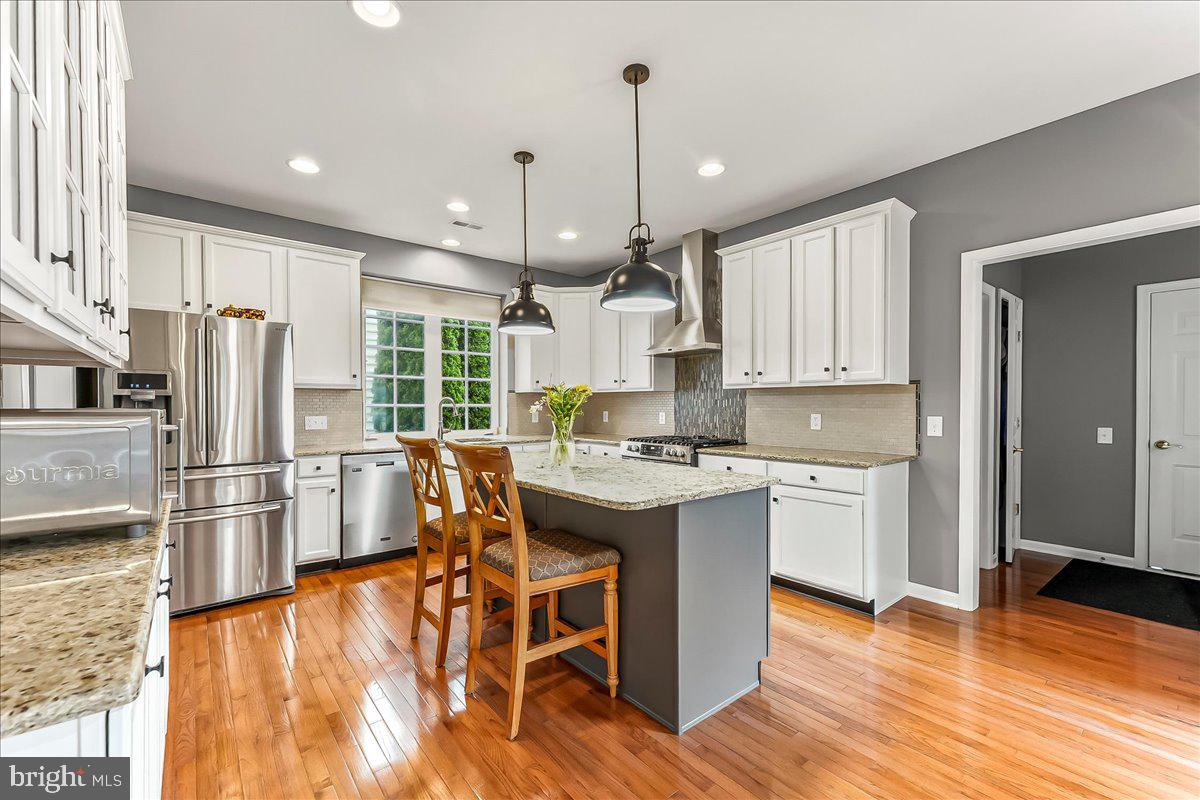 WINDSOR RIDGE - Residential