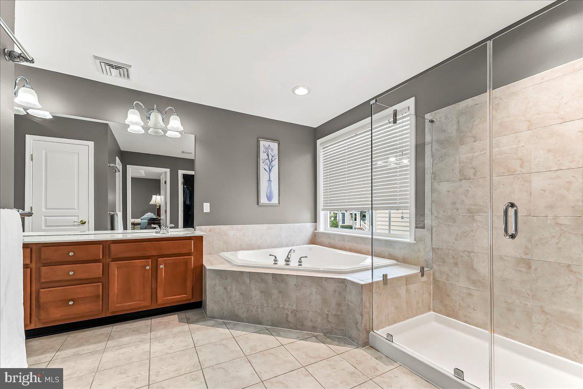 WINDSOR RIDGE - Residential