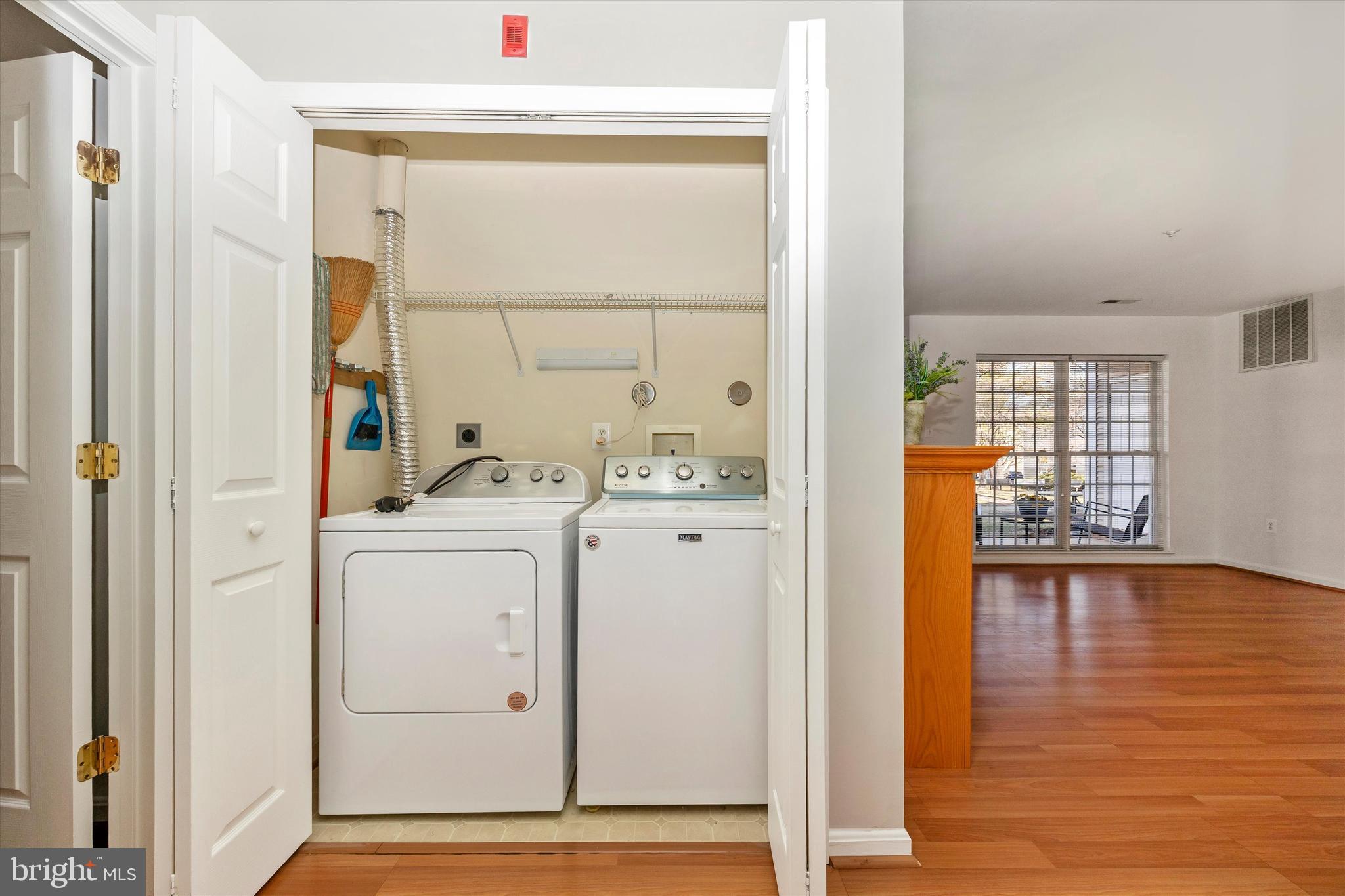 ECHO GLEN - Residential