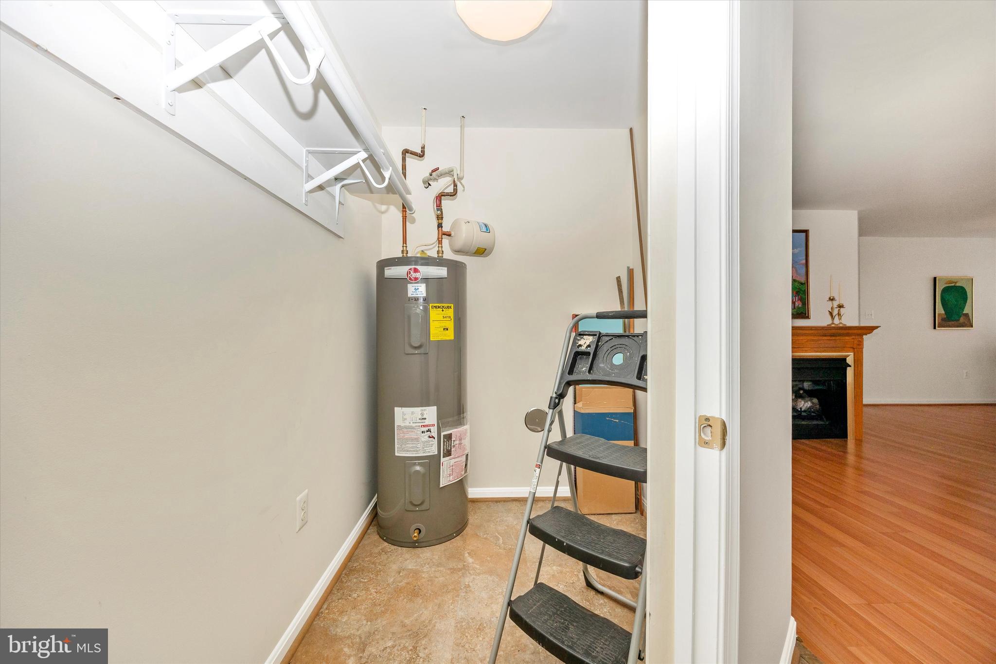 ECHO GLEN - Residential