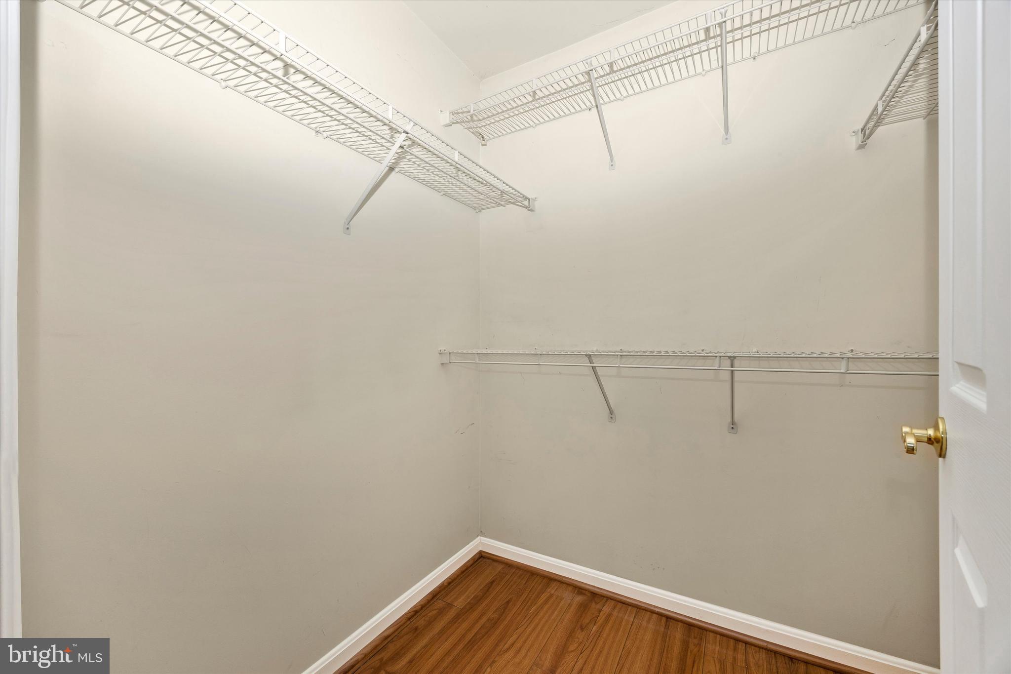 ECHO GLEN - Residential