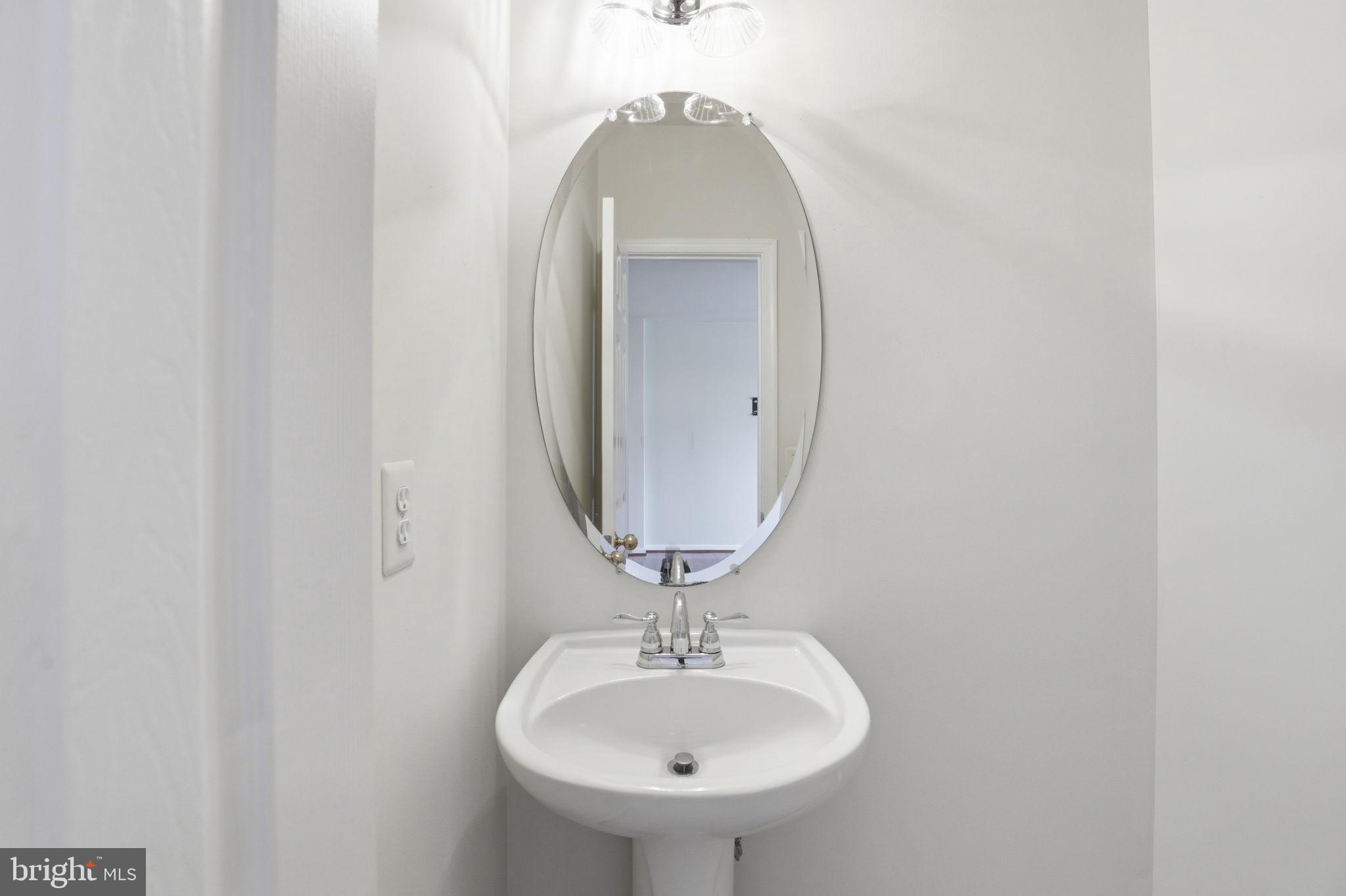 TOWNES AT COMPTON FARM - Residential