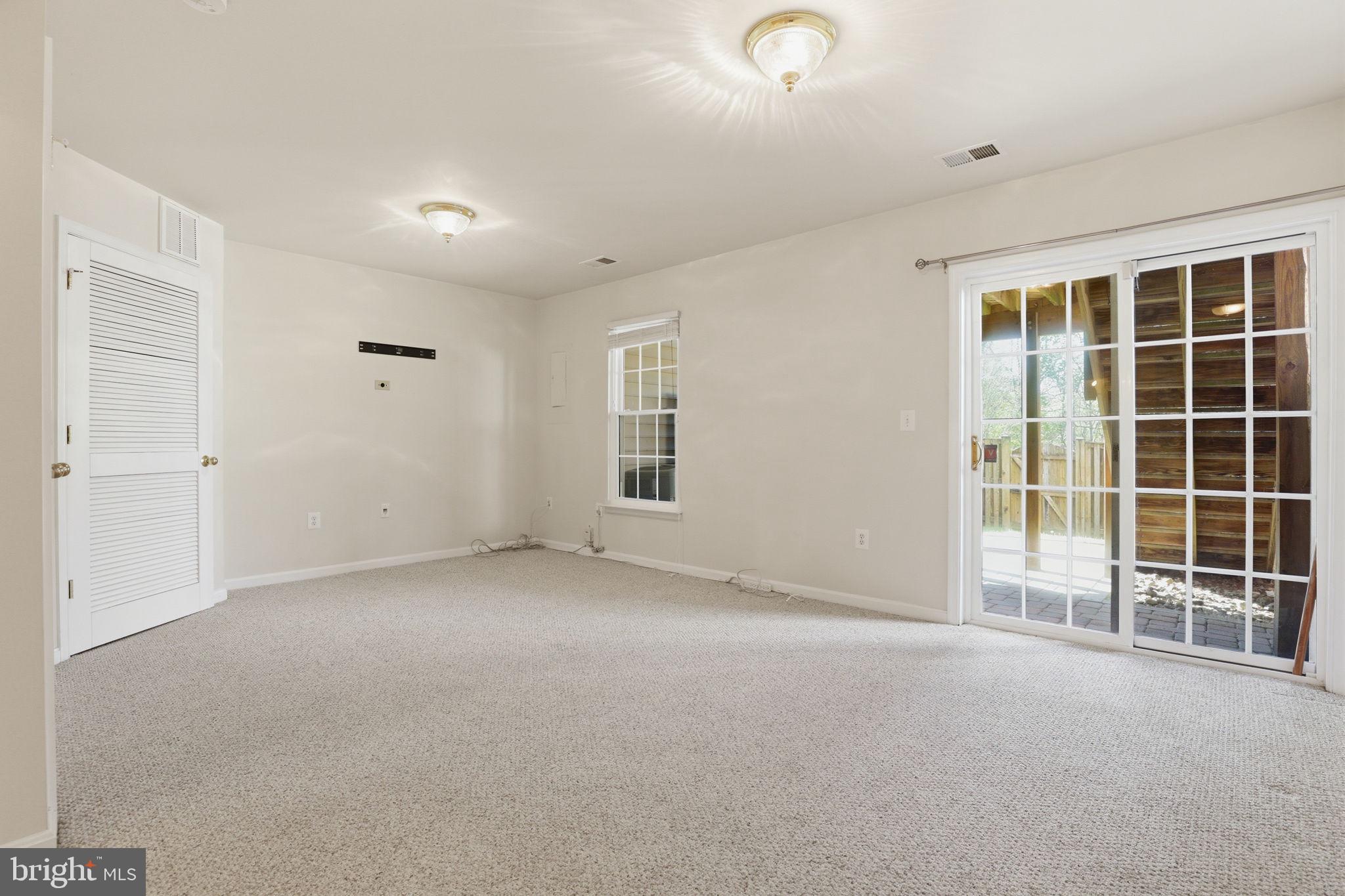 TOWNES AT COMPTON FARM - Residential