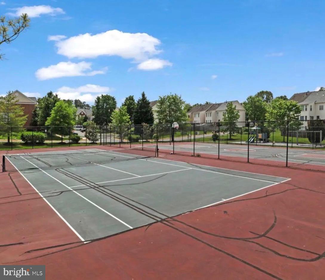 TOWNES AT COMPTON FARM - Residential