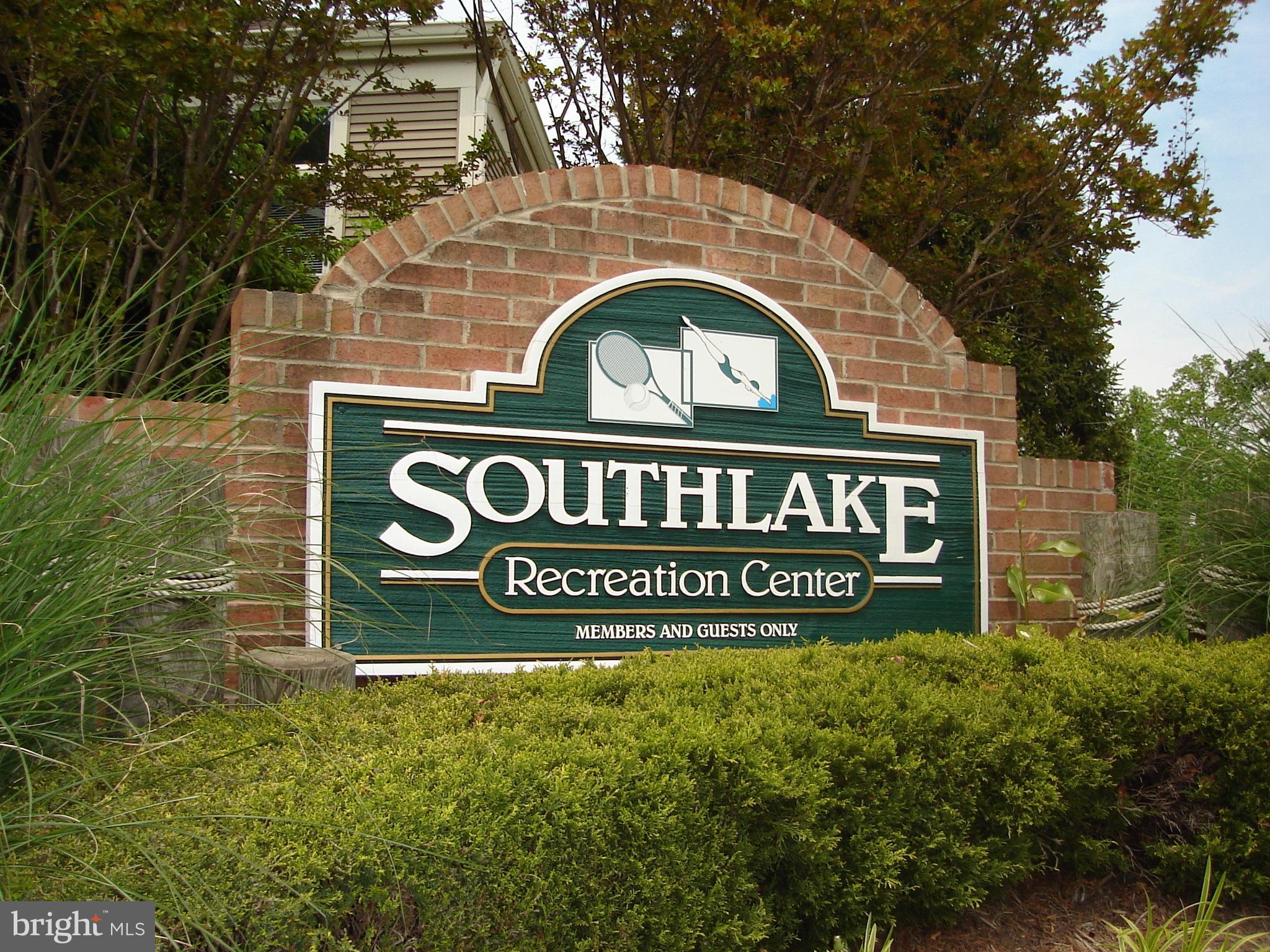 SOUTHLAKE AT MONTCLAIR - Residential