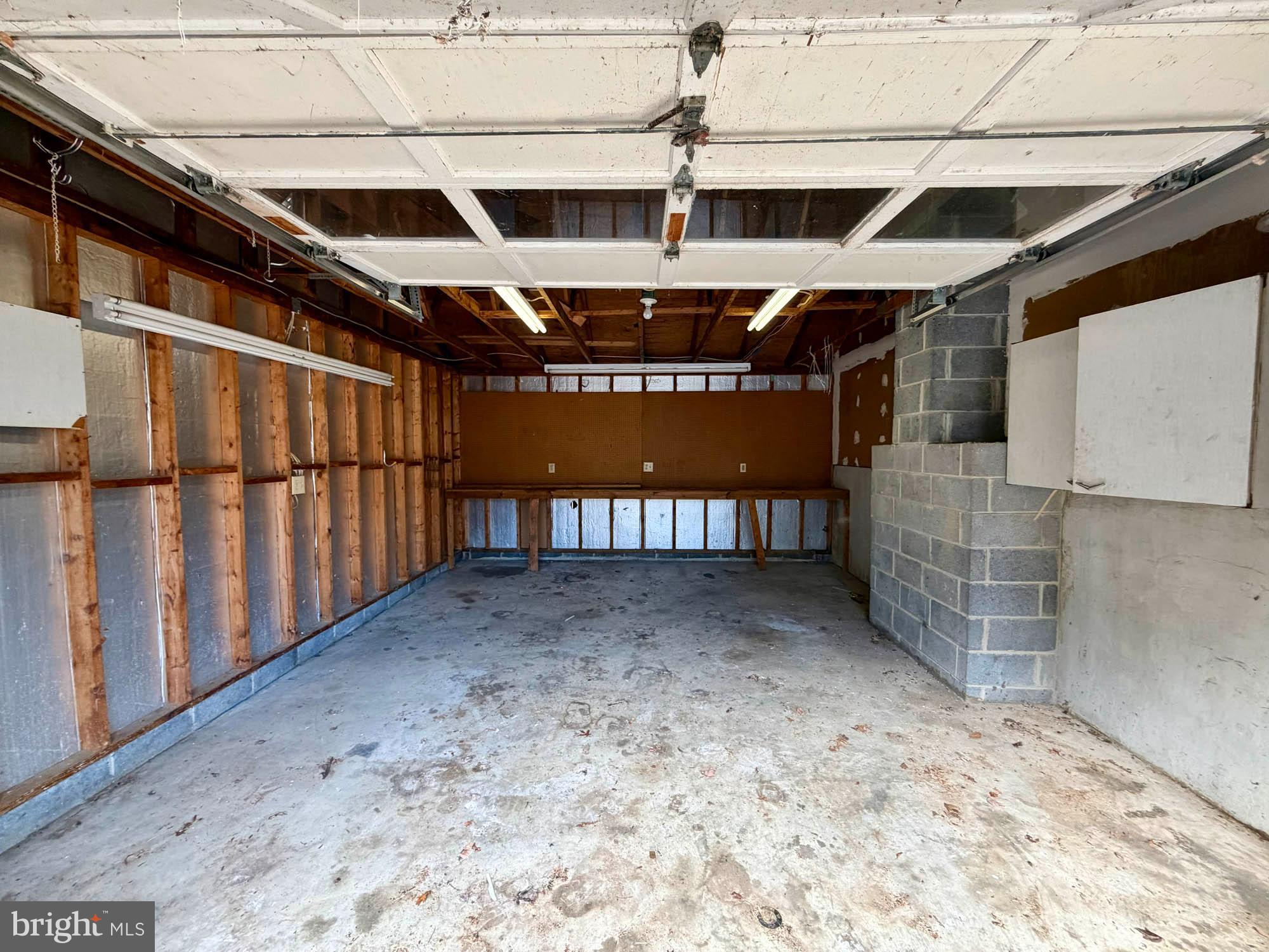 ROLLING ACRES - Residential