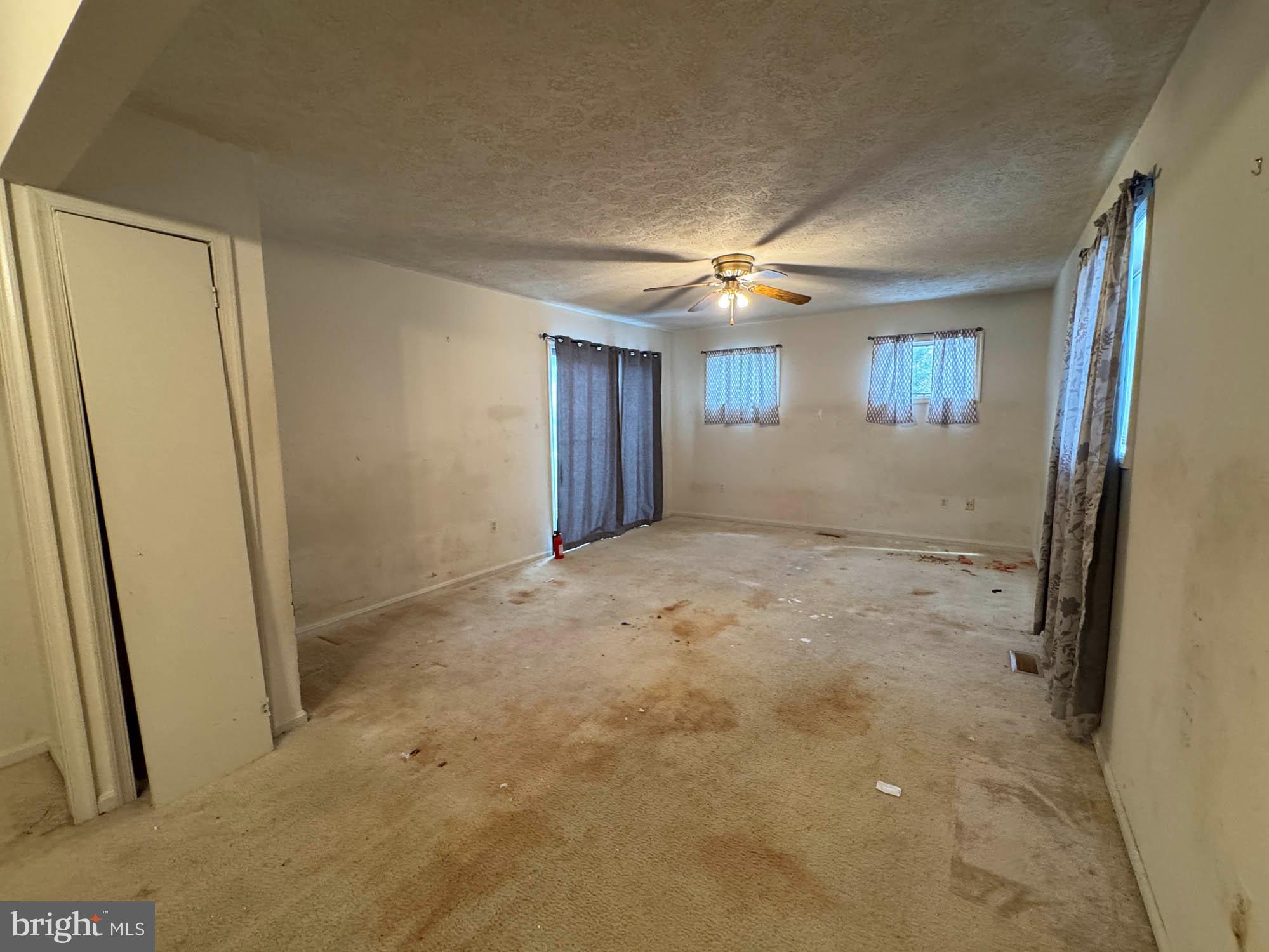 ROLLING ACRES - Residential