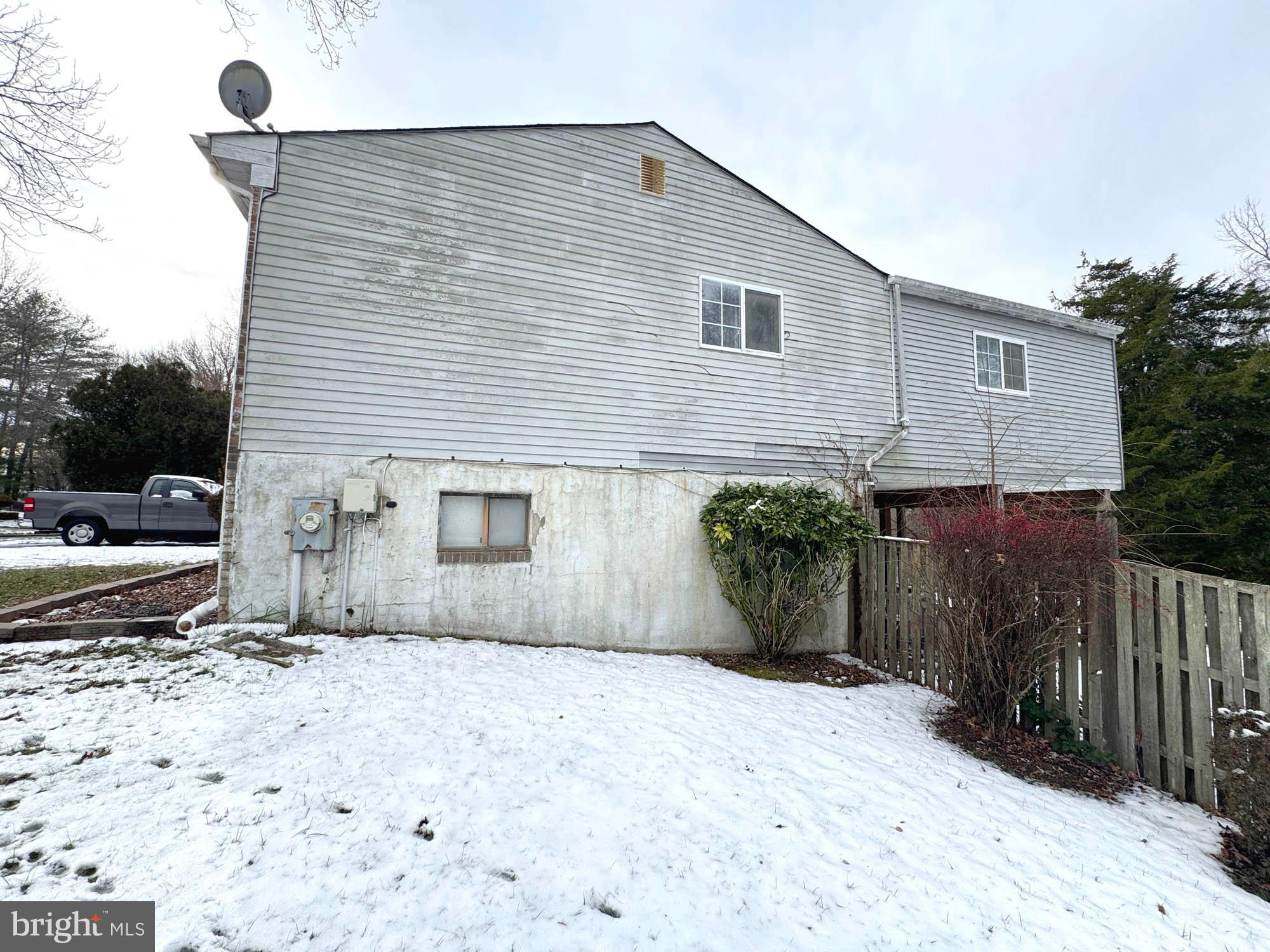 ROLLING ACRES - Residential