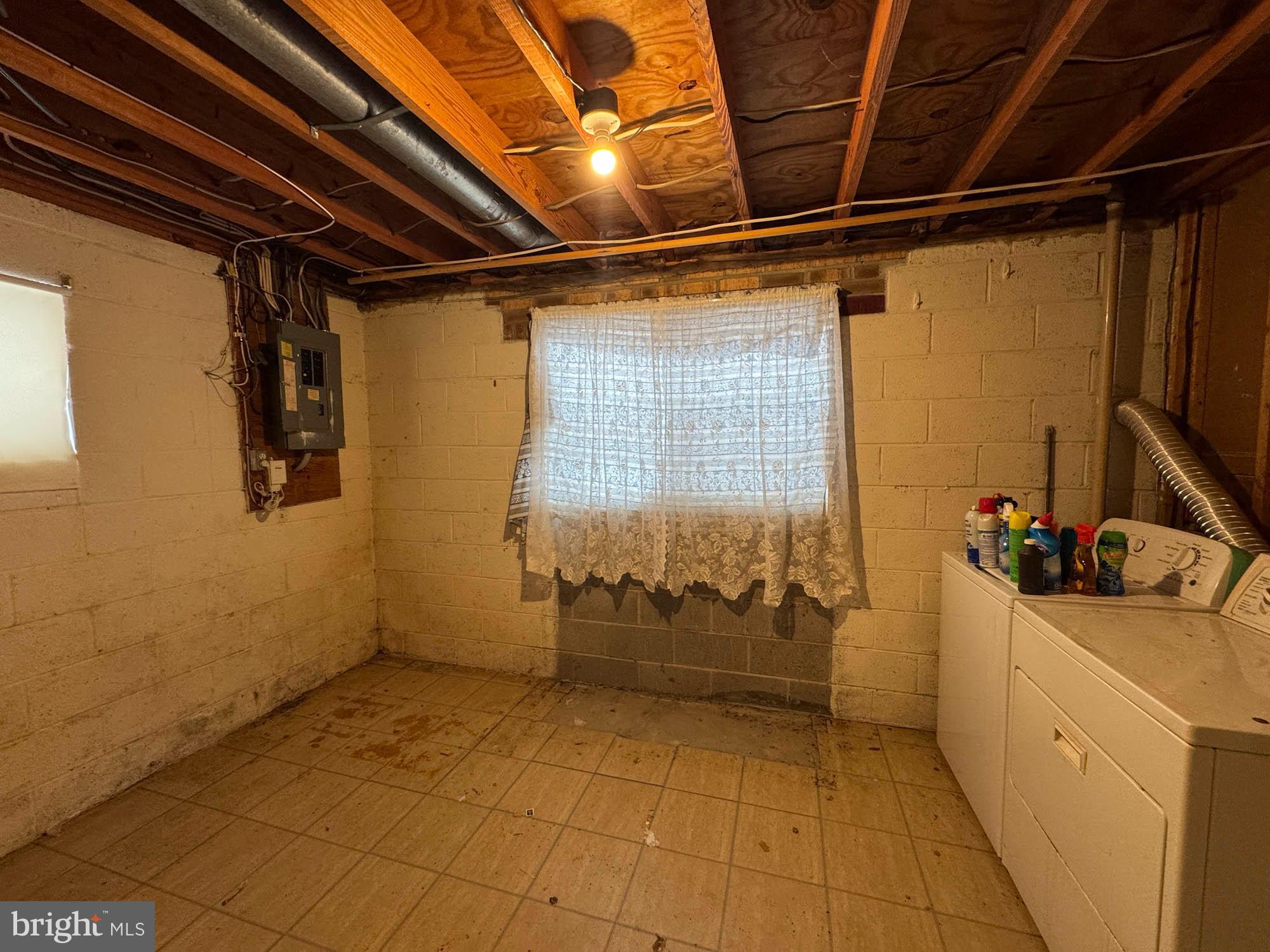 ROLLING ACRES - Residential