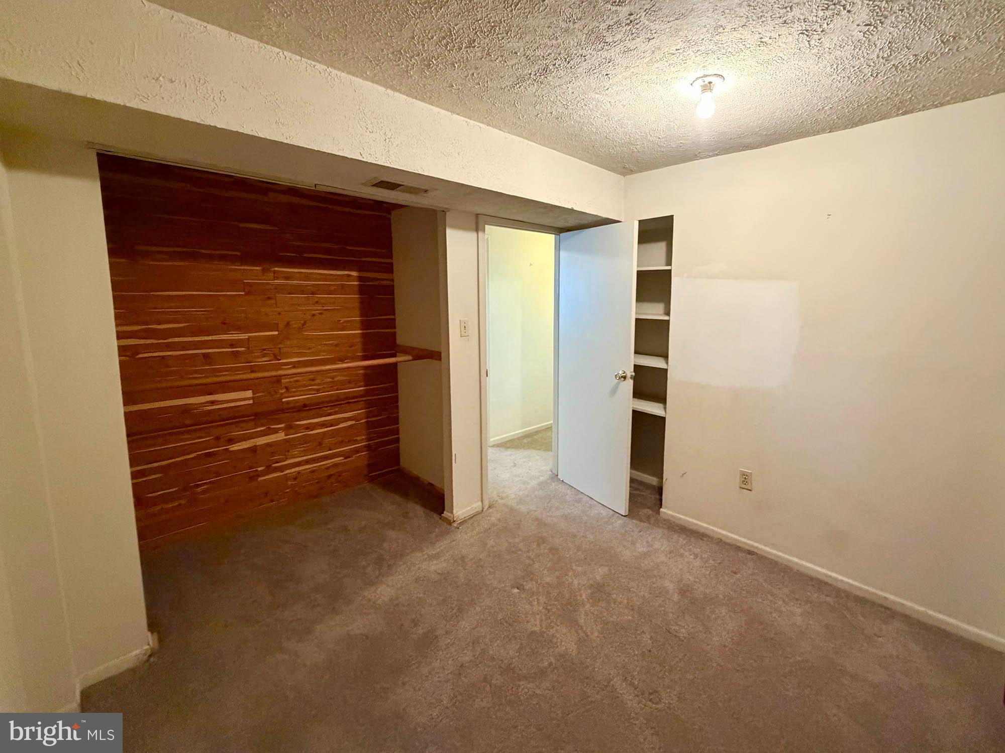 ROLLING ACRES - Residential