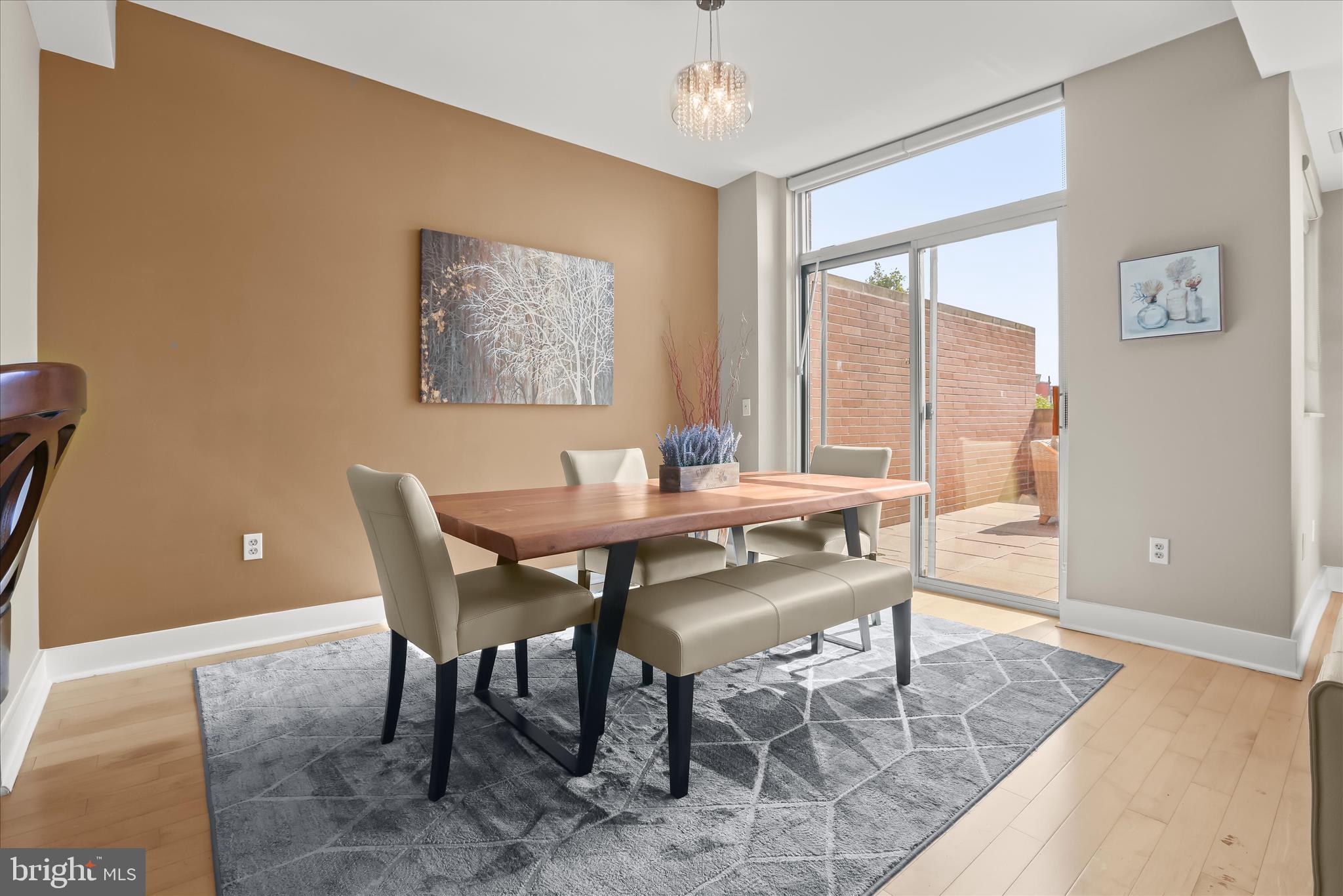 HARBOR EAST - Residential