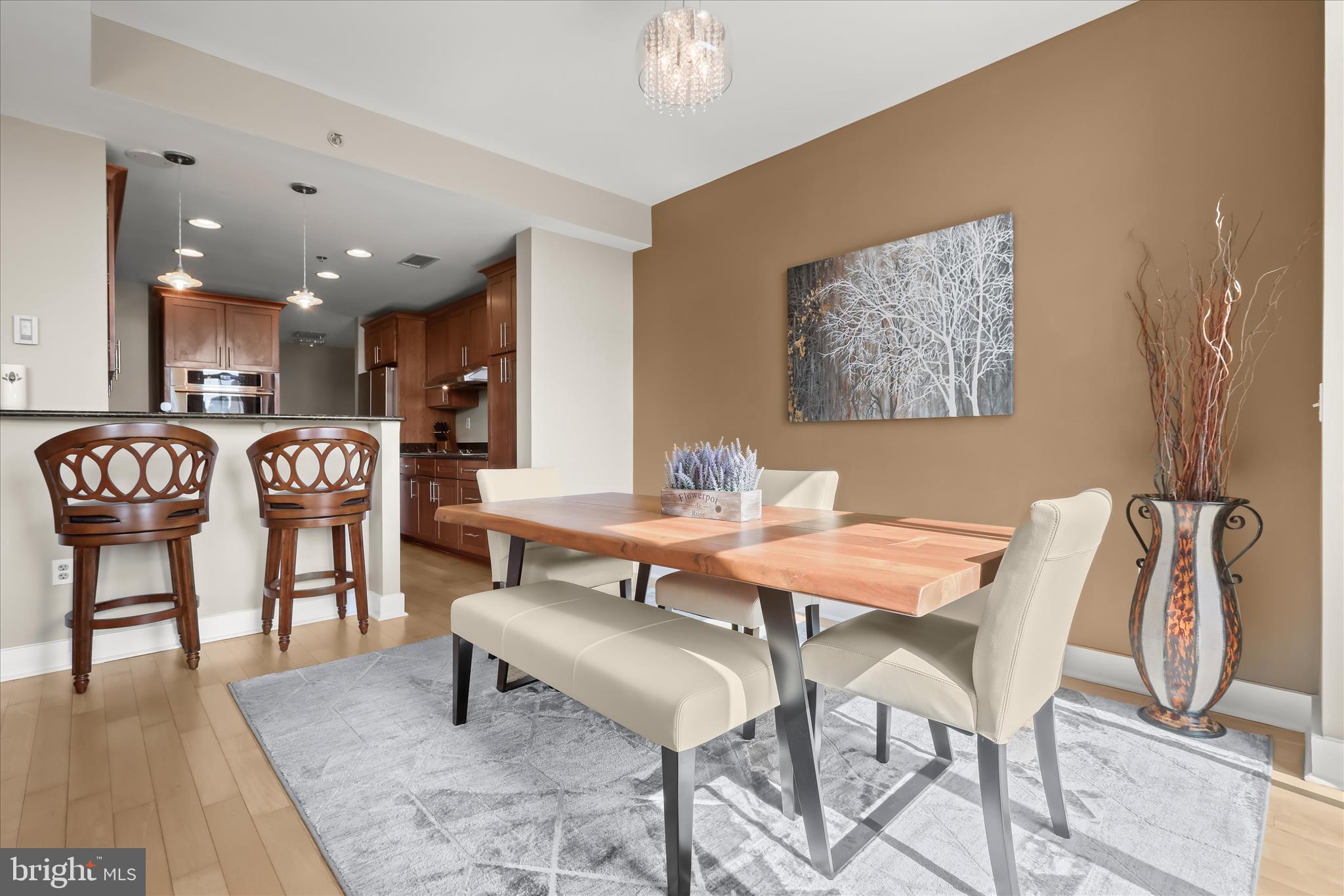 HARBOR EAST - Residential