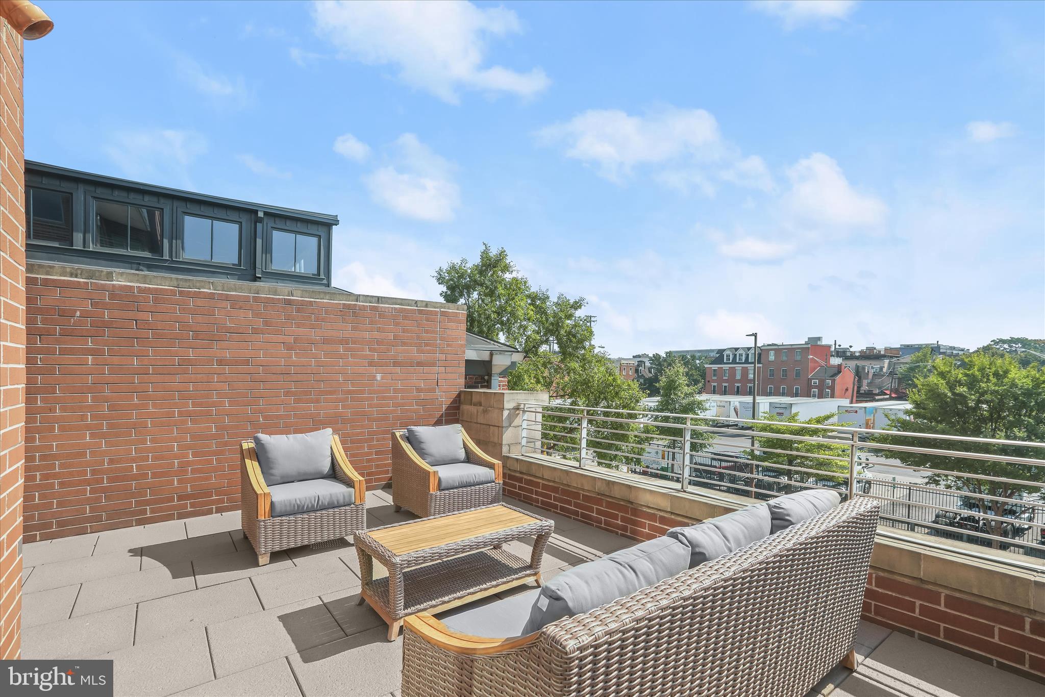 HARBOR EAST - Residential