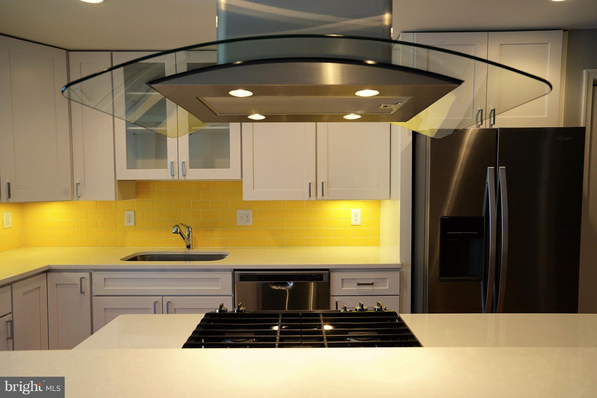 RIVERSIDE - Residential Lease