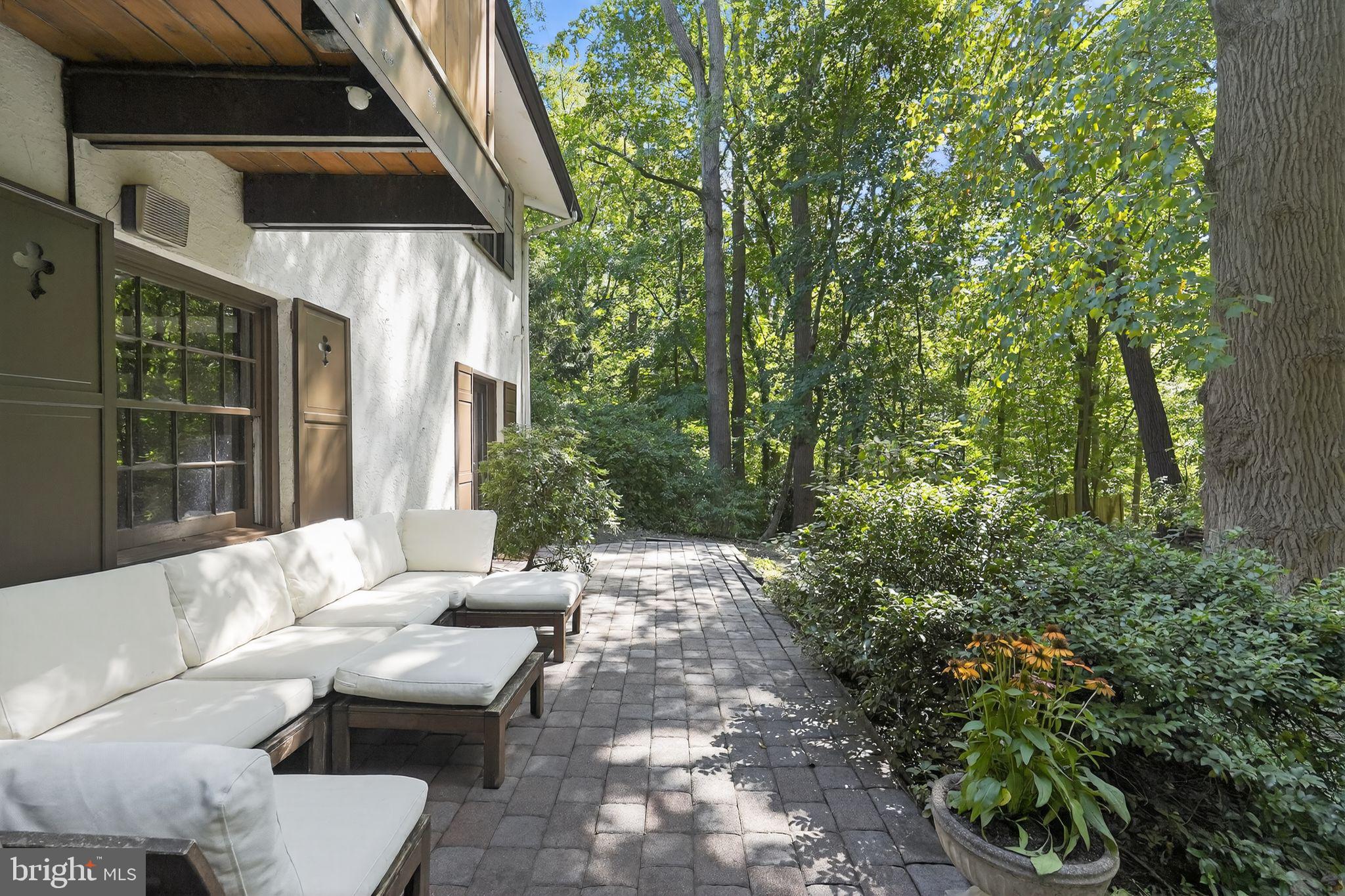 157 EDGEWOOD DRIVE