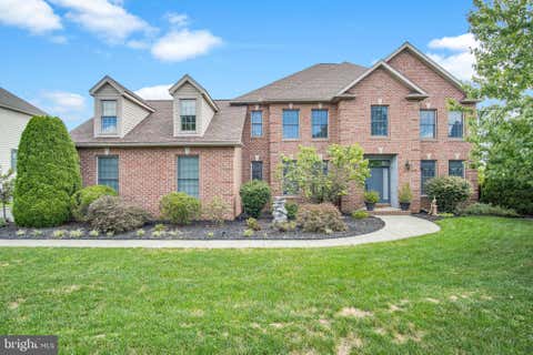 Photo of 810 Crooked Stick Drive, MECHANICSBURG, PA 17050 (MLS # PACB2057004)
