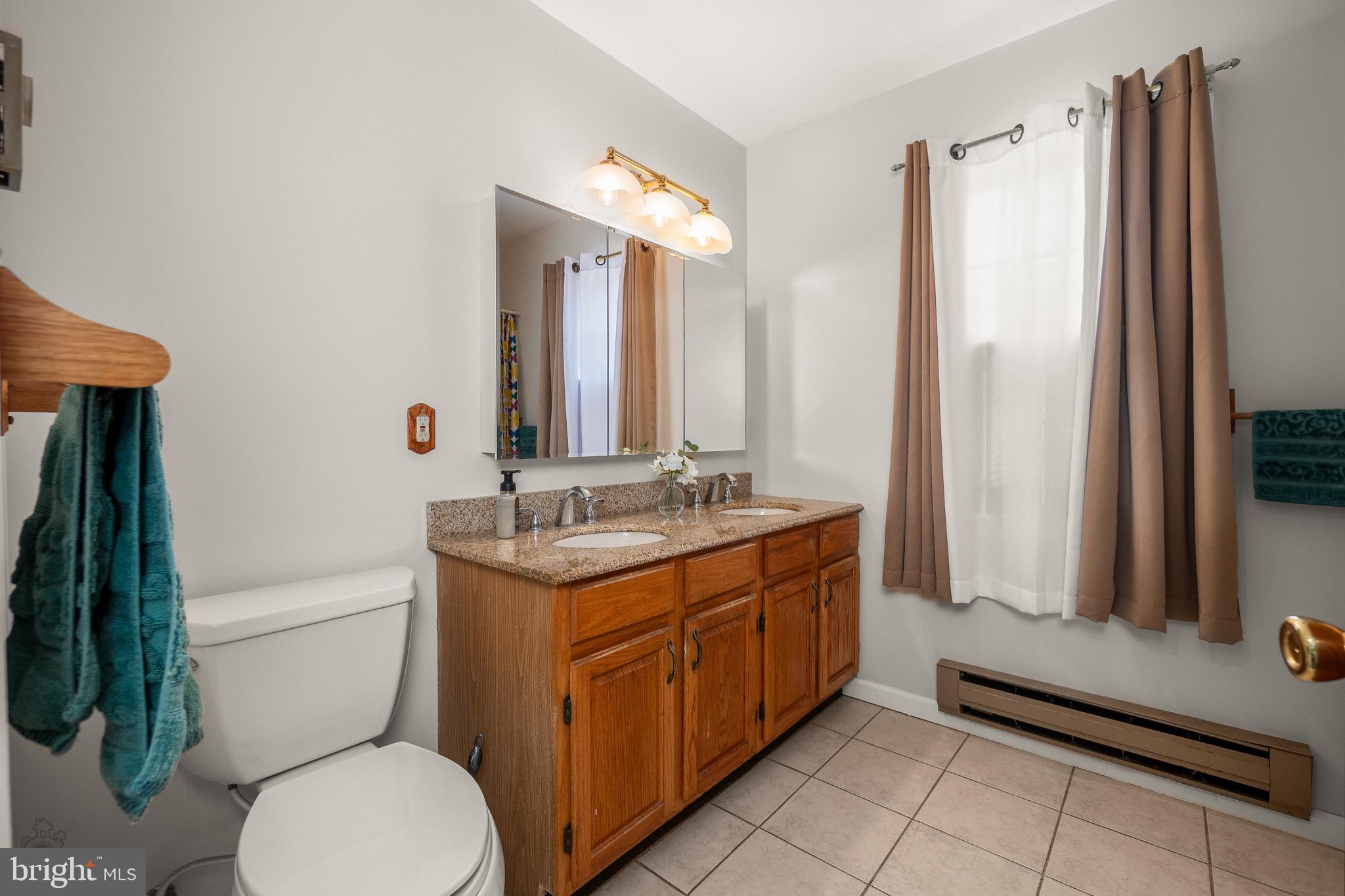 YORKTOWNE - Residential