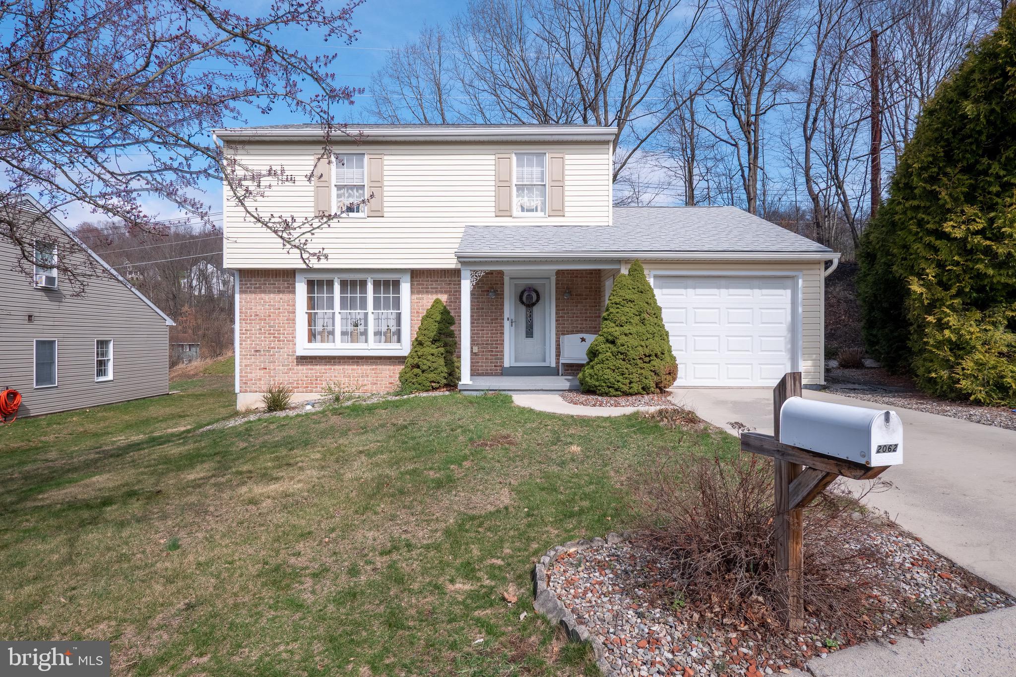 YORKTOWNE - Residential