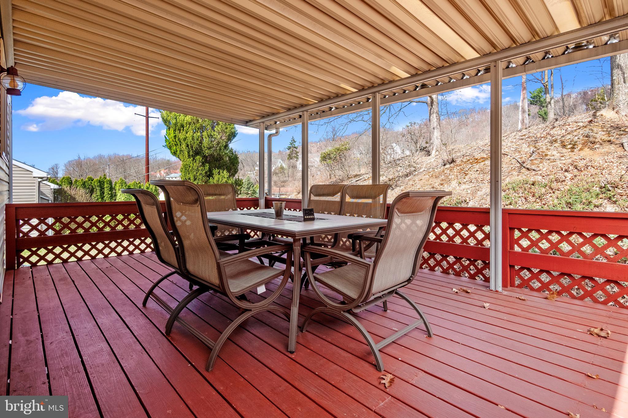 YORKTOWNE - Residential