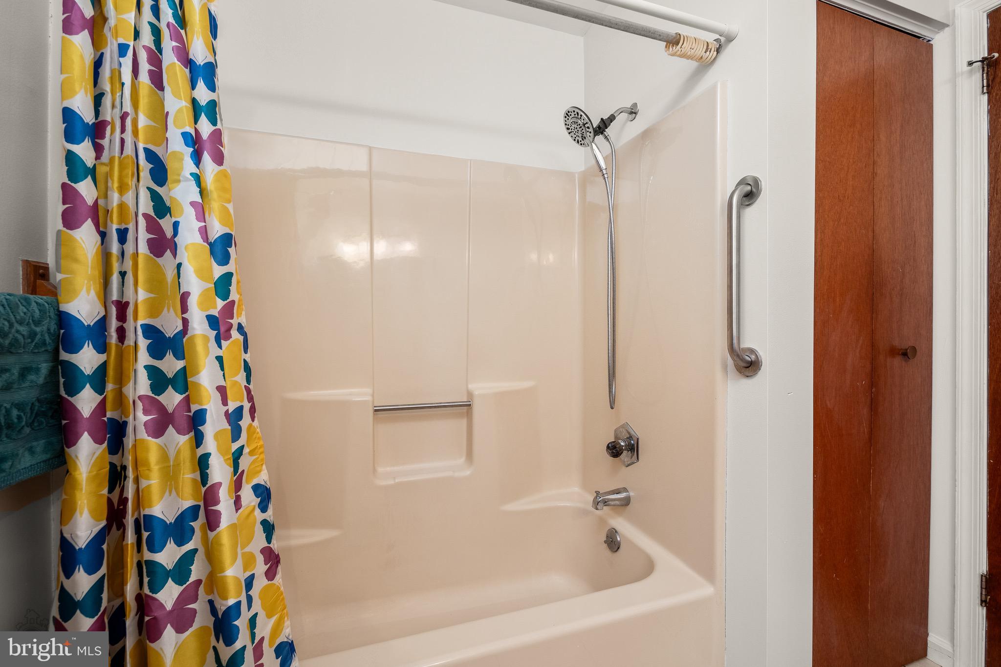 YORKTOWNE - Residential