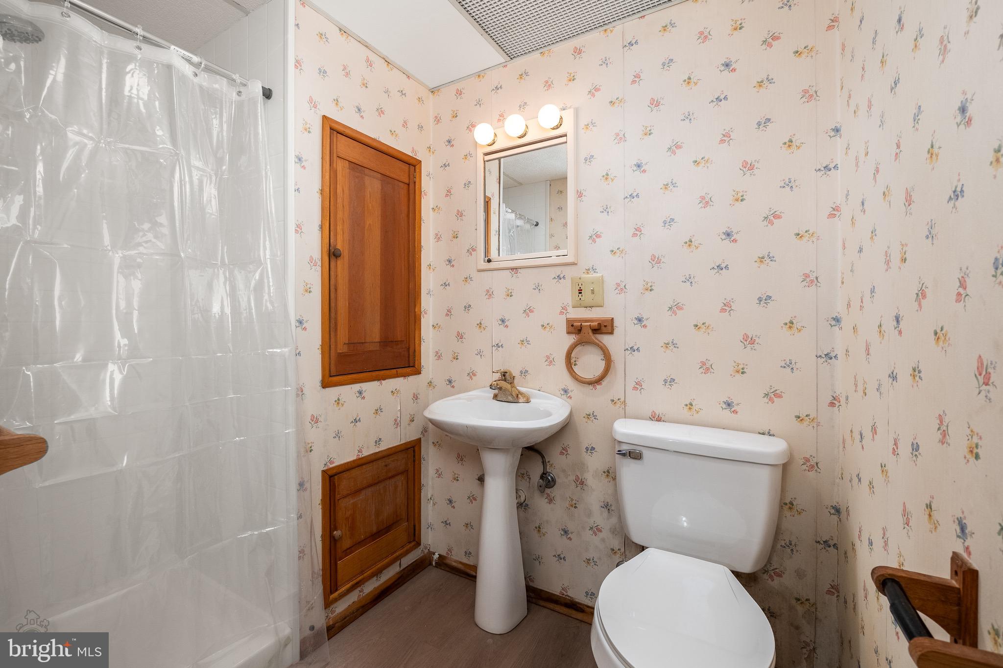 YORKTOWNE - Residential