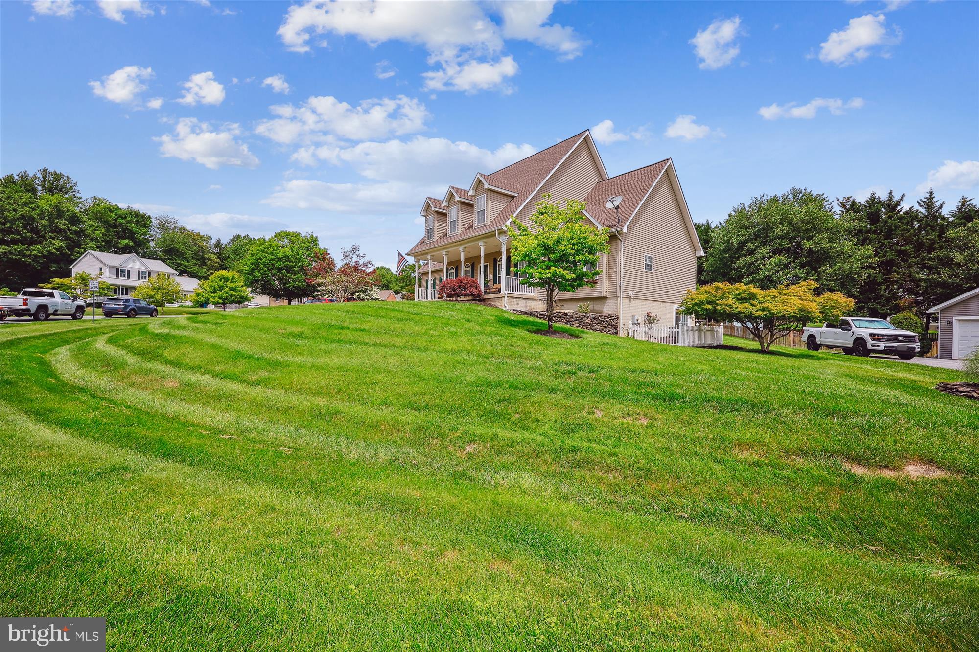 24830 SHOWBARN CIRCLE
