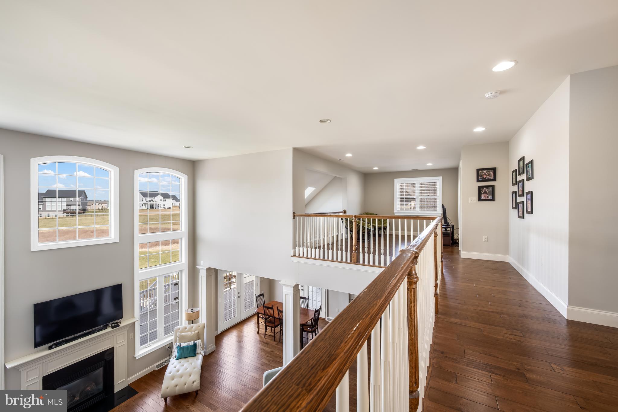 SUNSET RIDGE - Residential