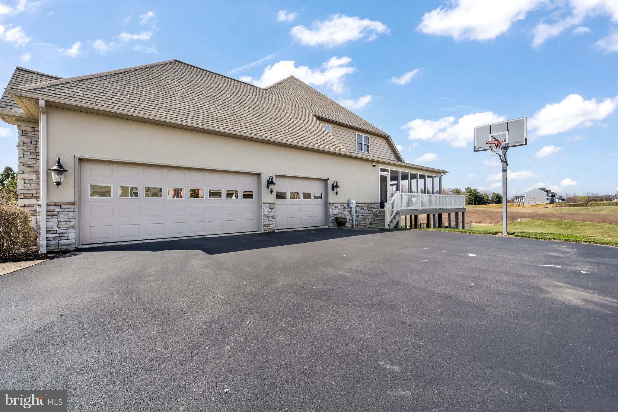 SUNSET RIDGE - Residential