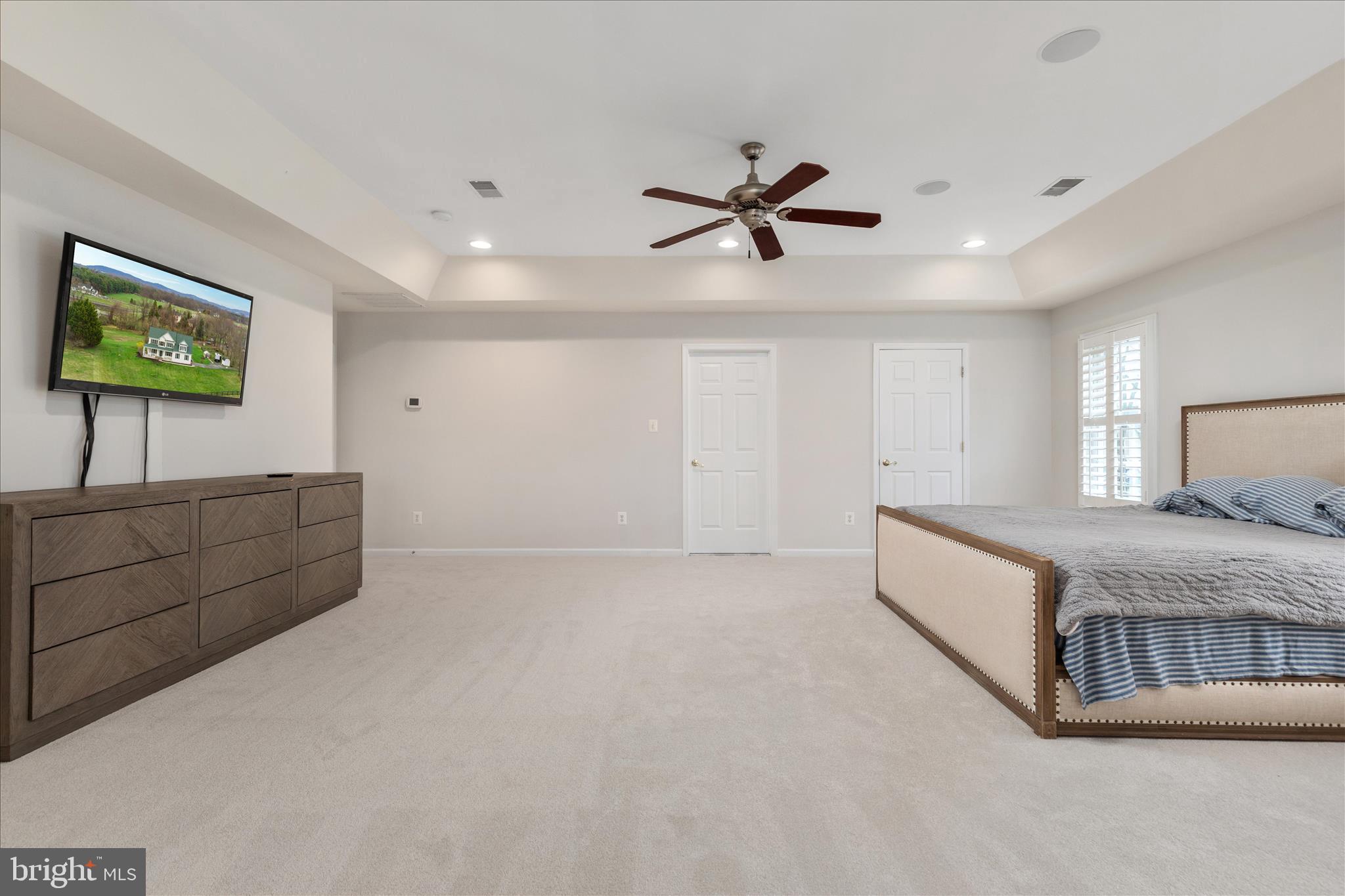 BOLINGTON ROAD - Residential