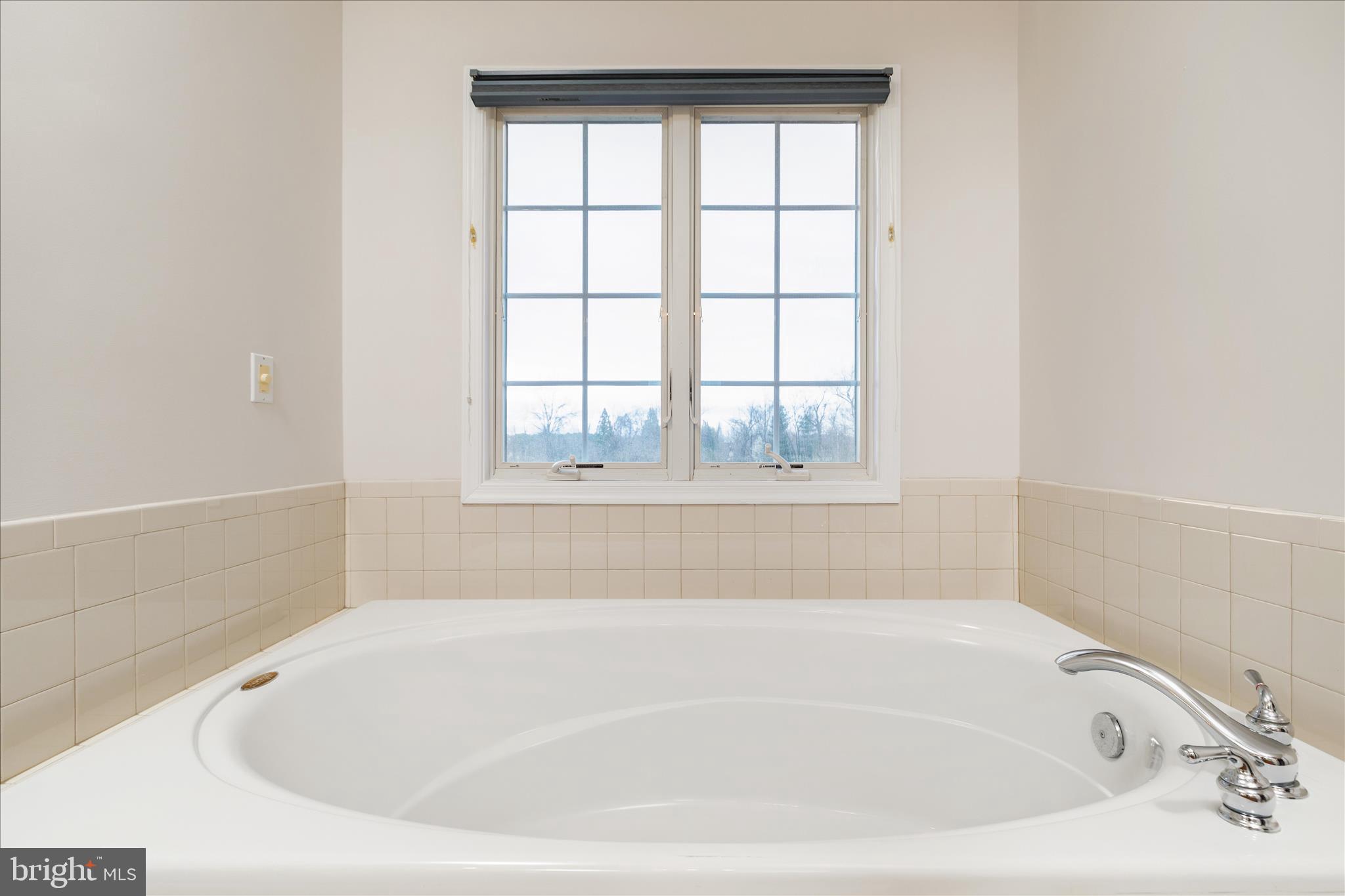 BOLINGTON ROAD - Residential