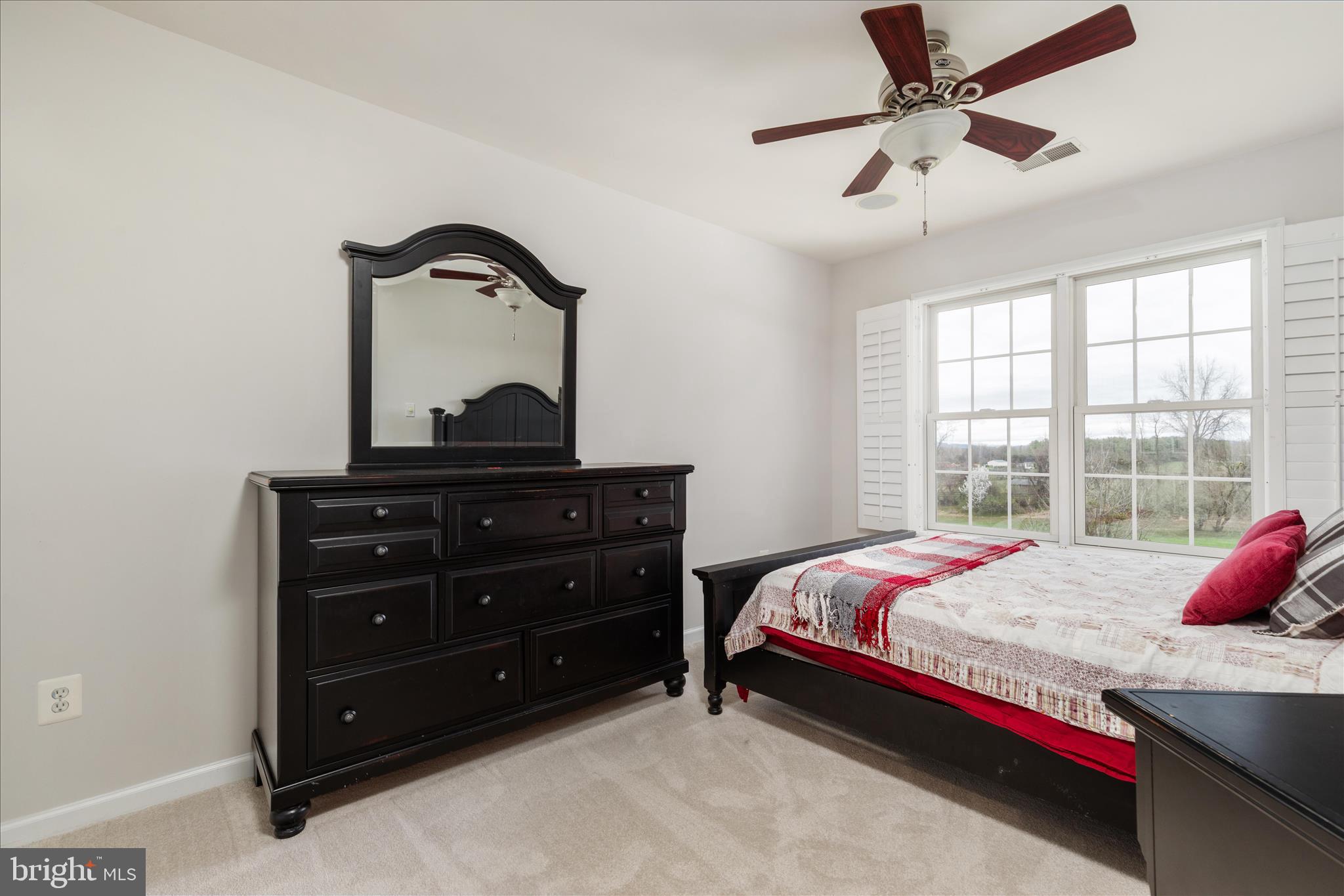 BOLINGTON ROAD - Residential