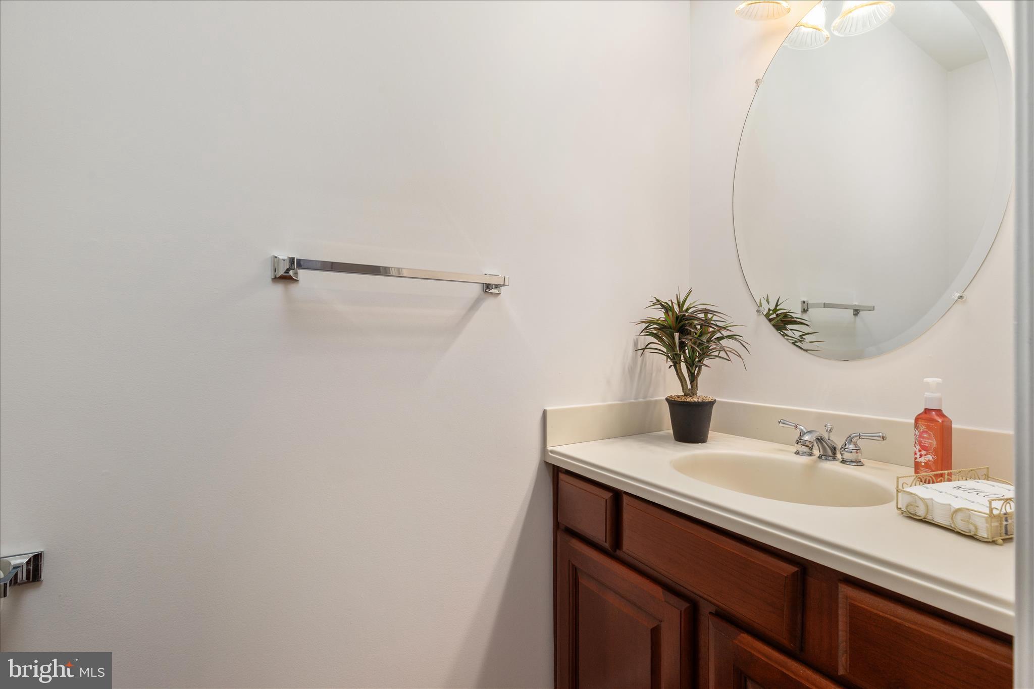 BOLINGTON ROAD - Residential