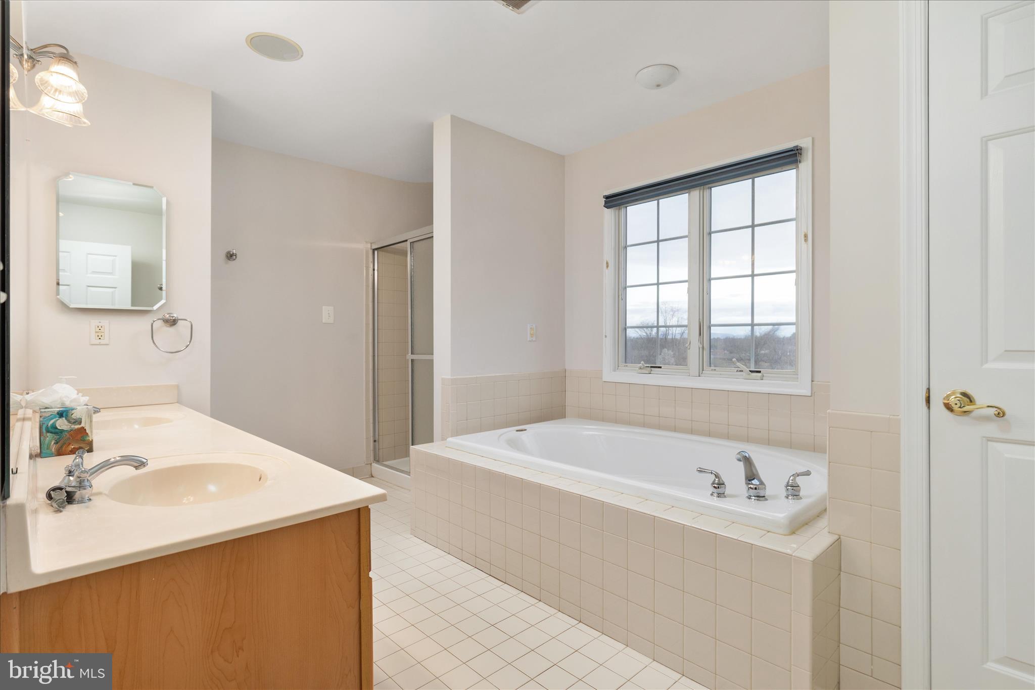 BOLINGTON ROAD - Residential