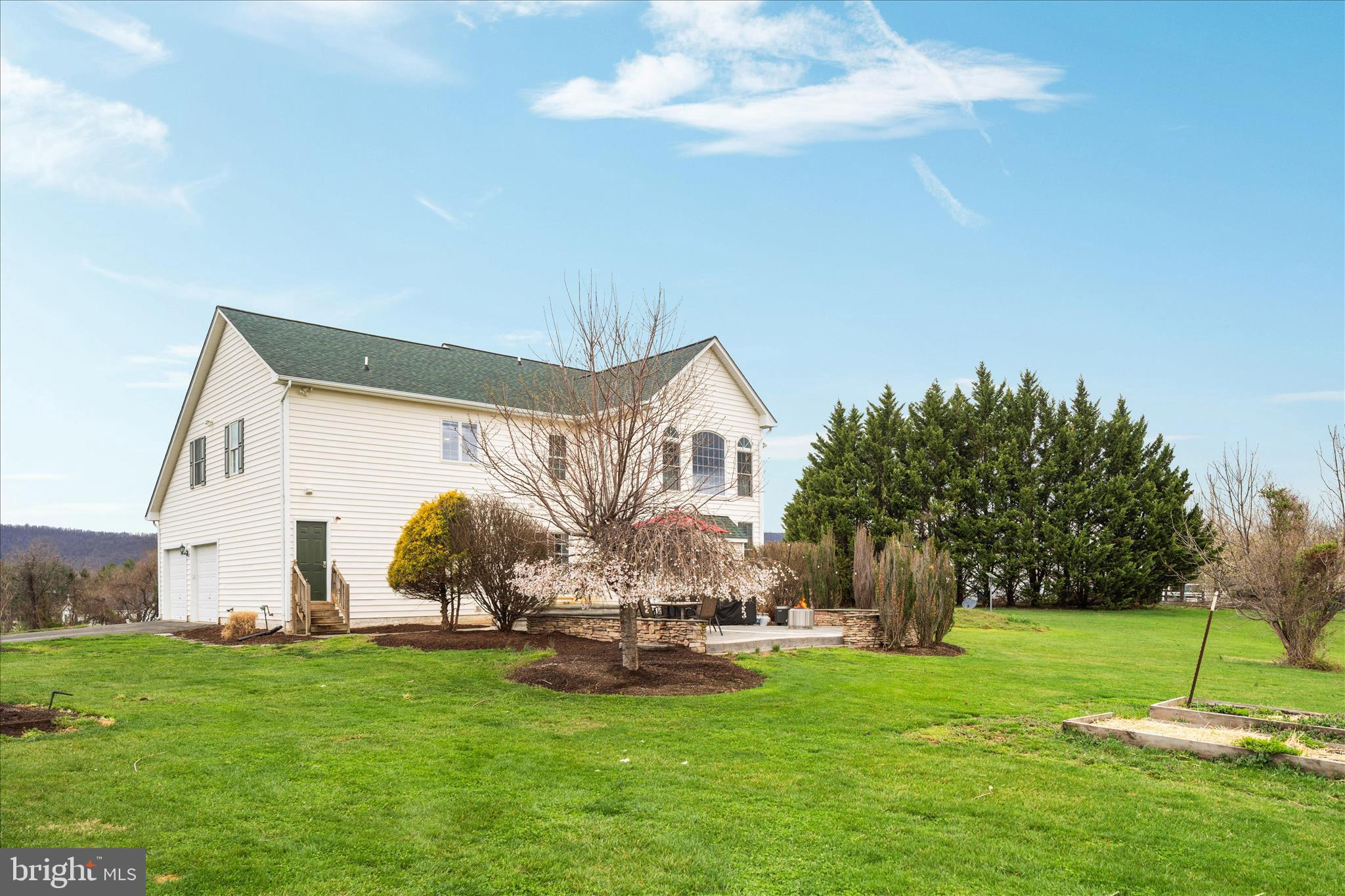 BOLINGTON ROAD - Residential