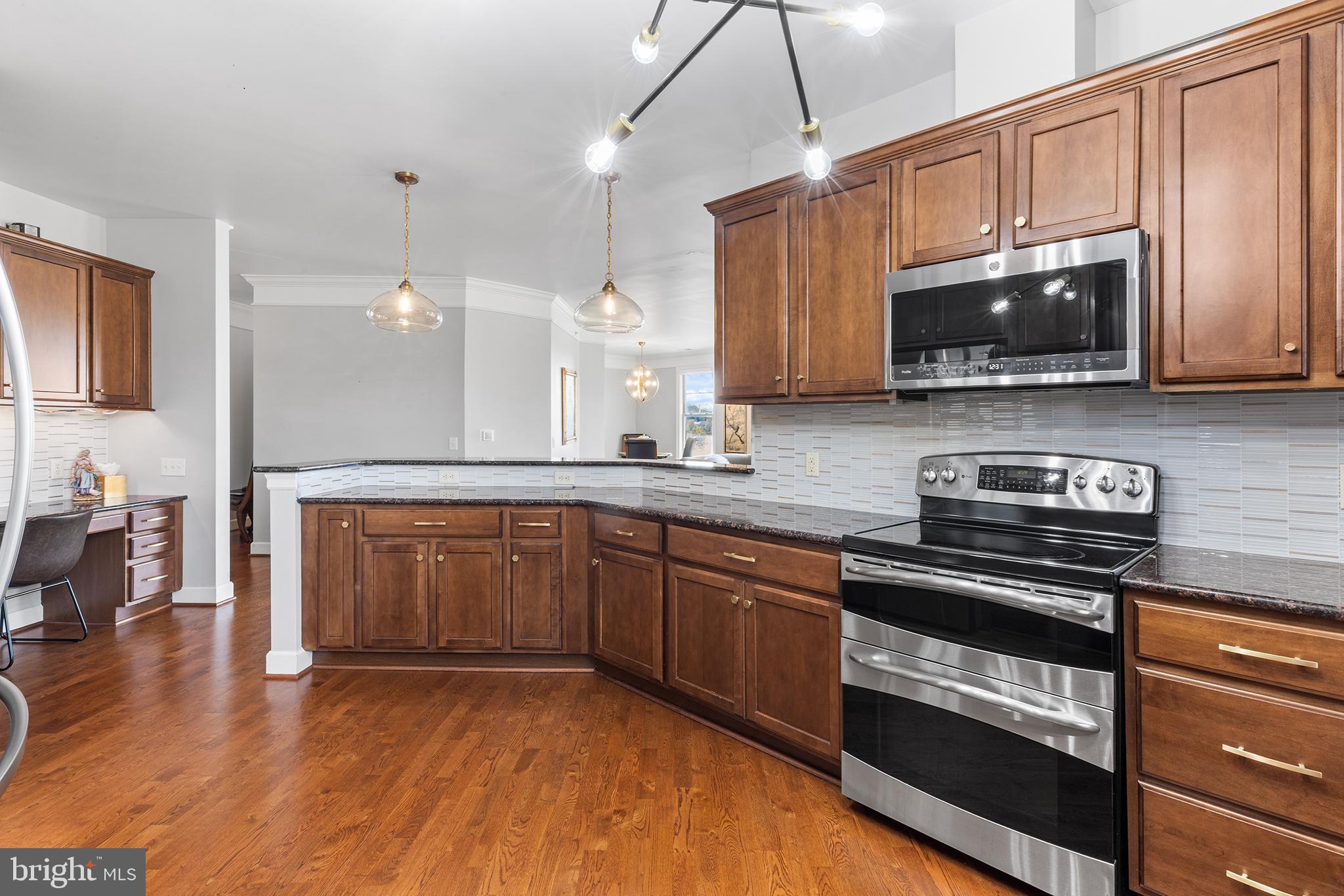 TERRAZZA NEWTOWN SQR - Residential