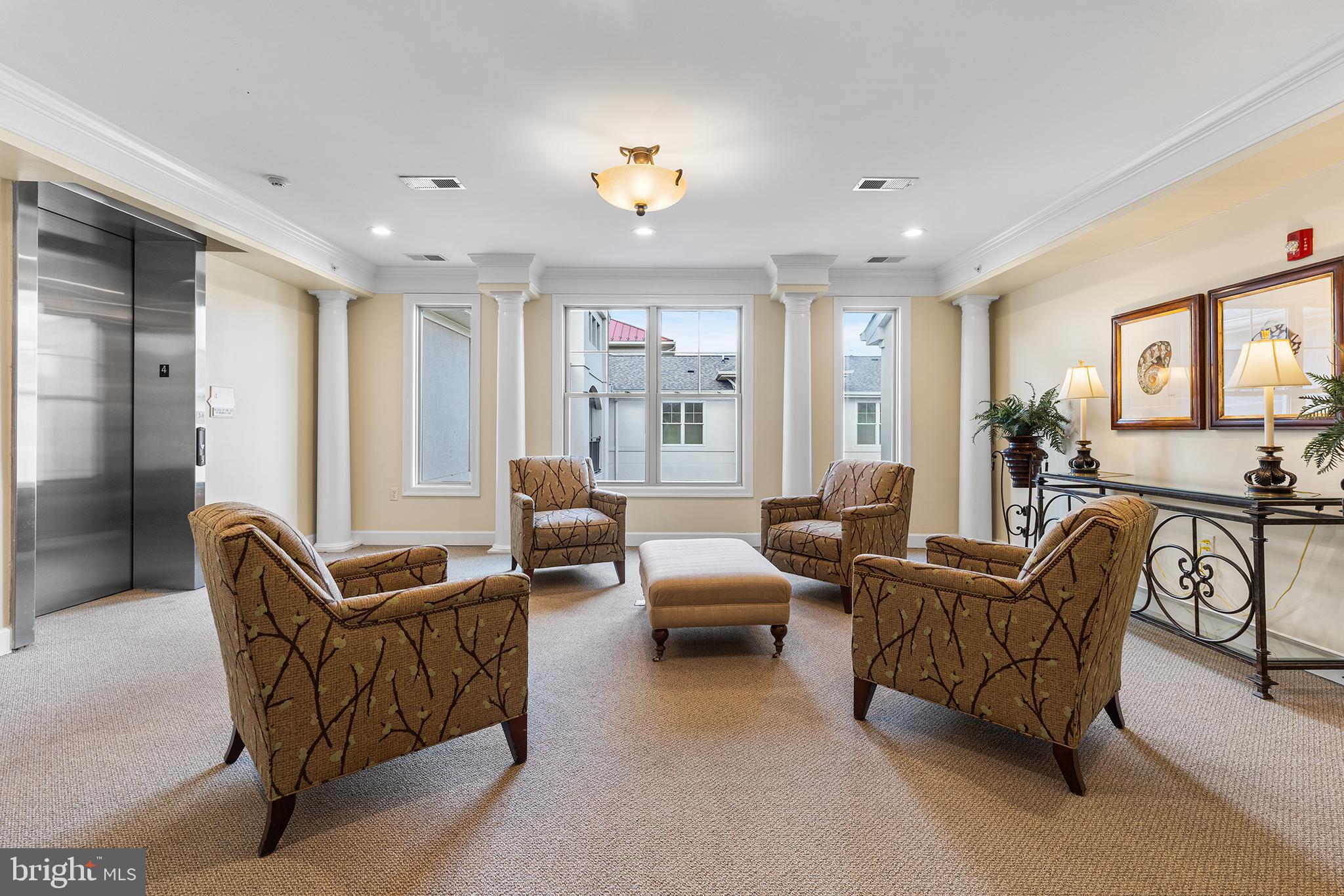 TERRAZZA NEWTOWN SQR - Residential