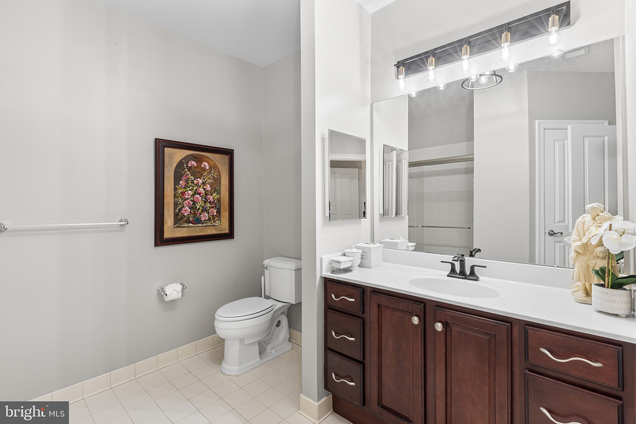 TERRAZZA NEWTOWN SQR - Residential