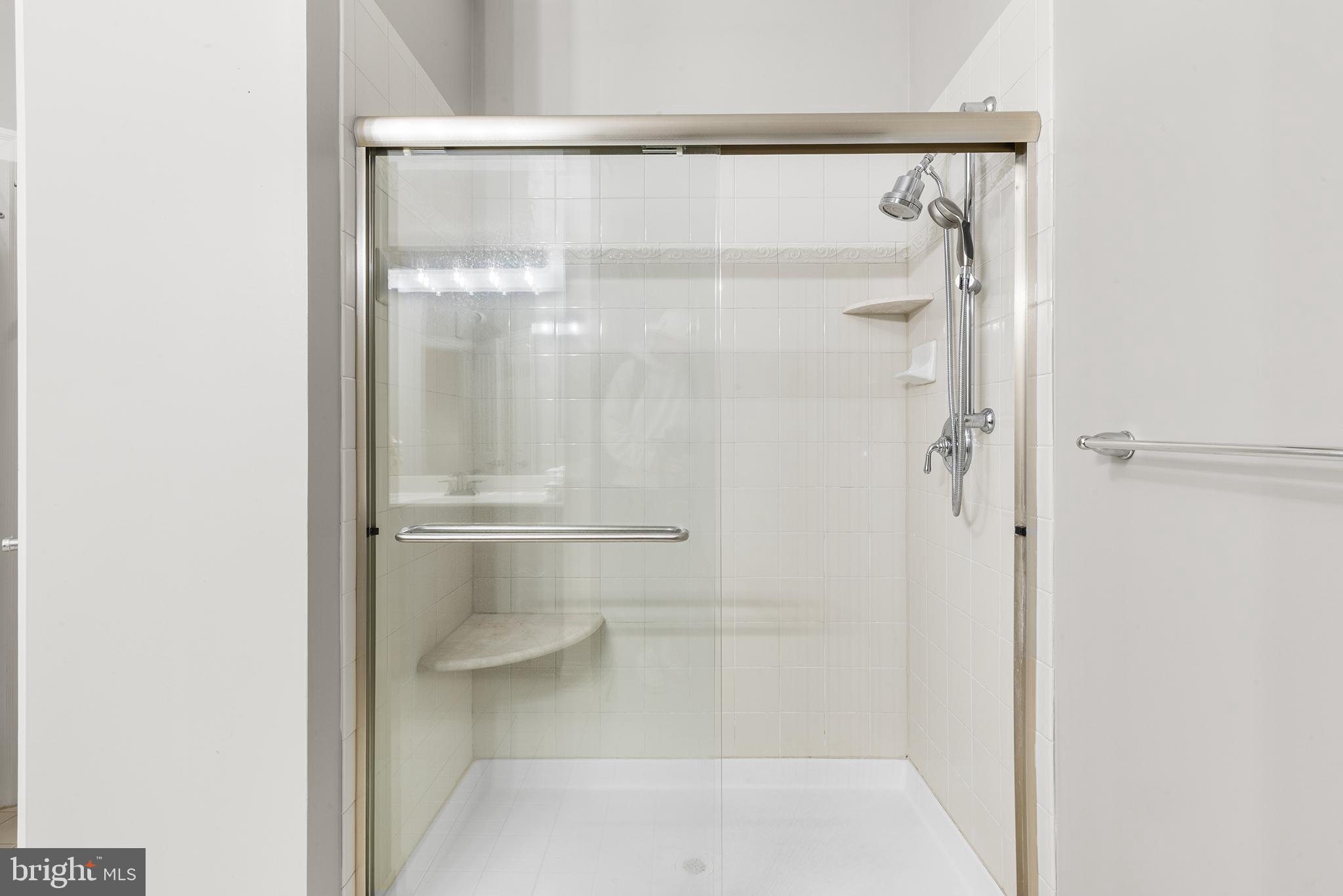 TERRAZZA NEWTOWN SQR - Residential