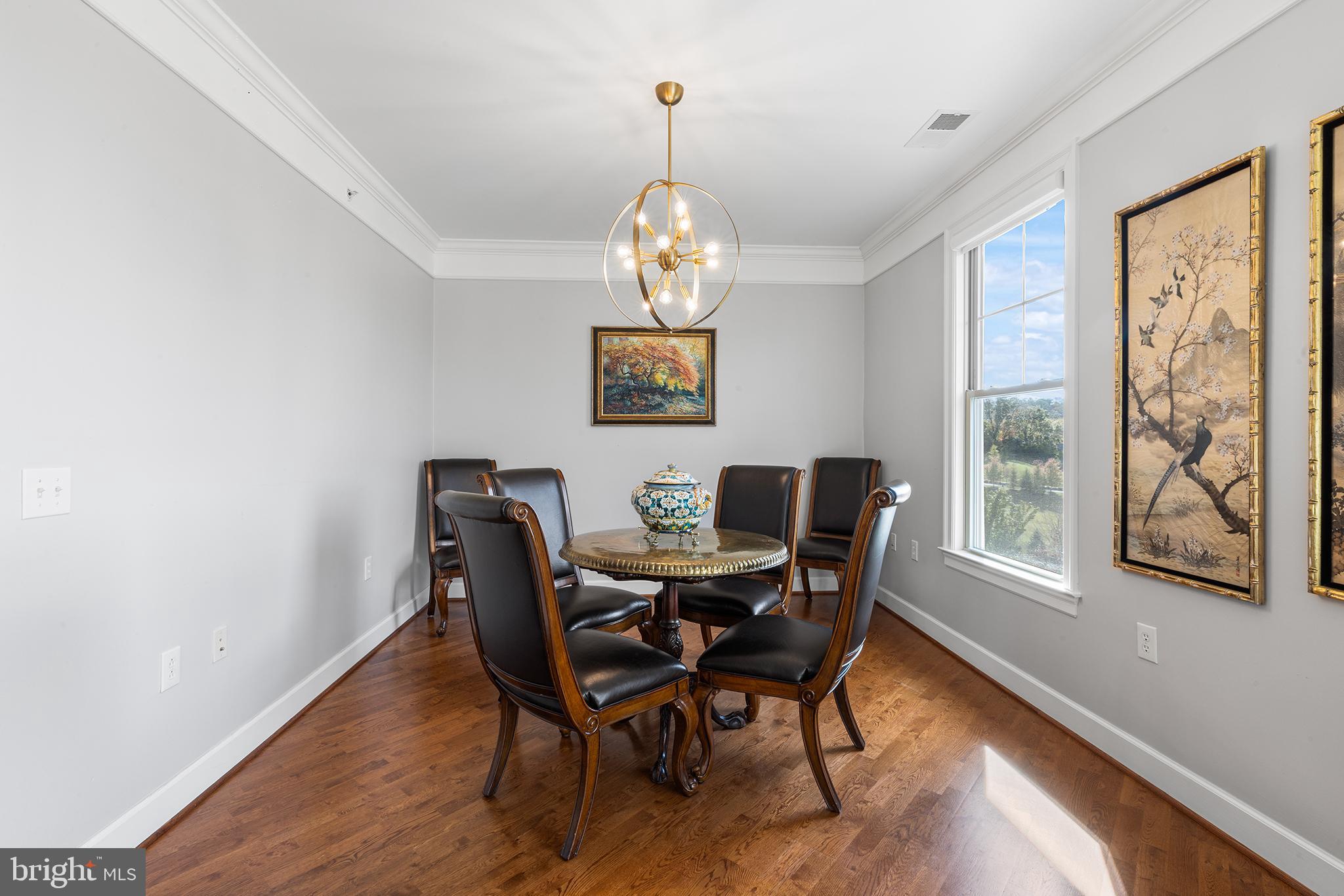 TERRAZZA NEWTOWN SQR - Residential