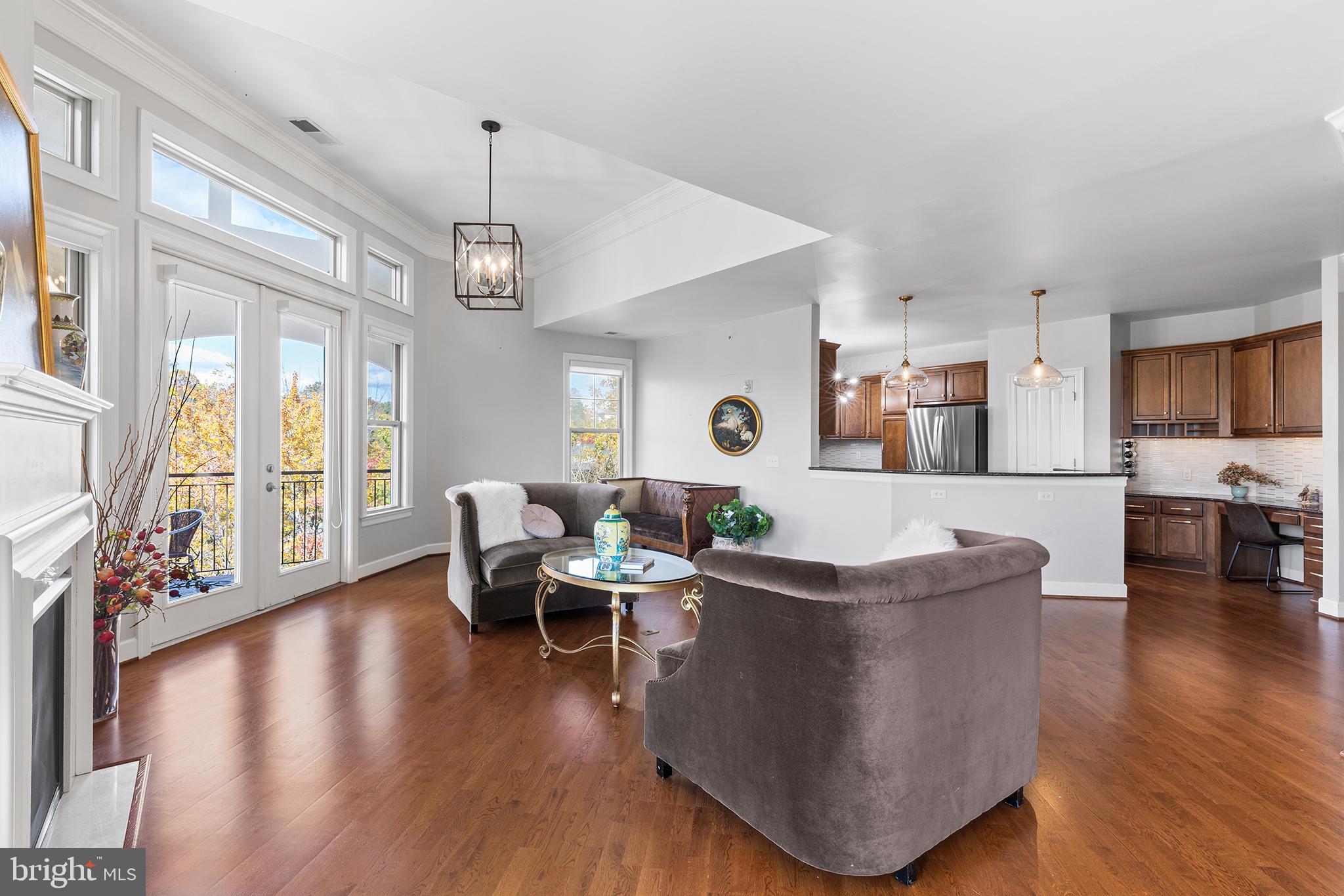 TERRAZZA NEWTOWN SQR - Residential