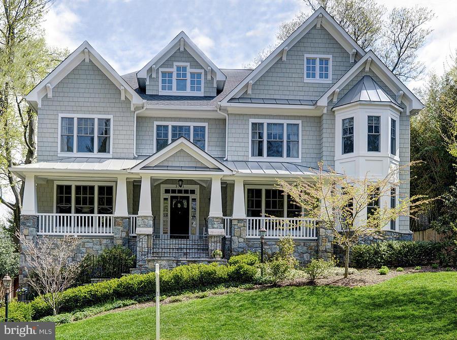 COUNTRY CLUB HILLS - Residential