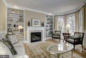 COUNTRY CLUB HILLS - Residential