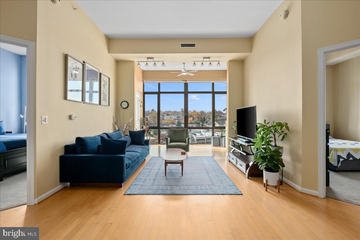 2720 S ARLINGTON MILL DRIVE 1107