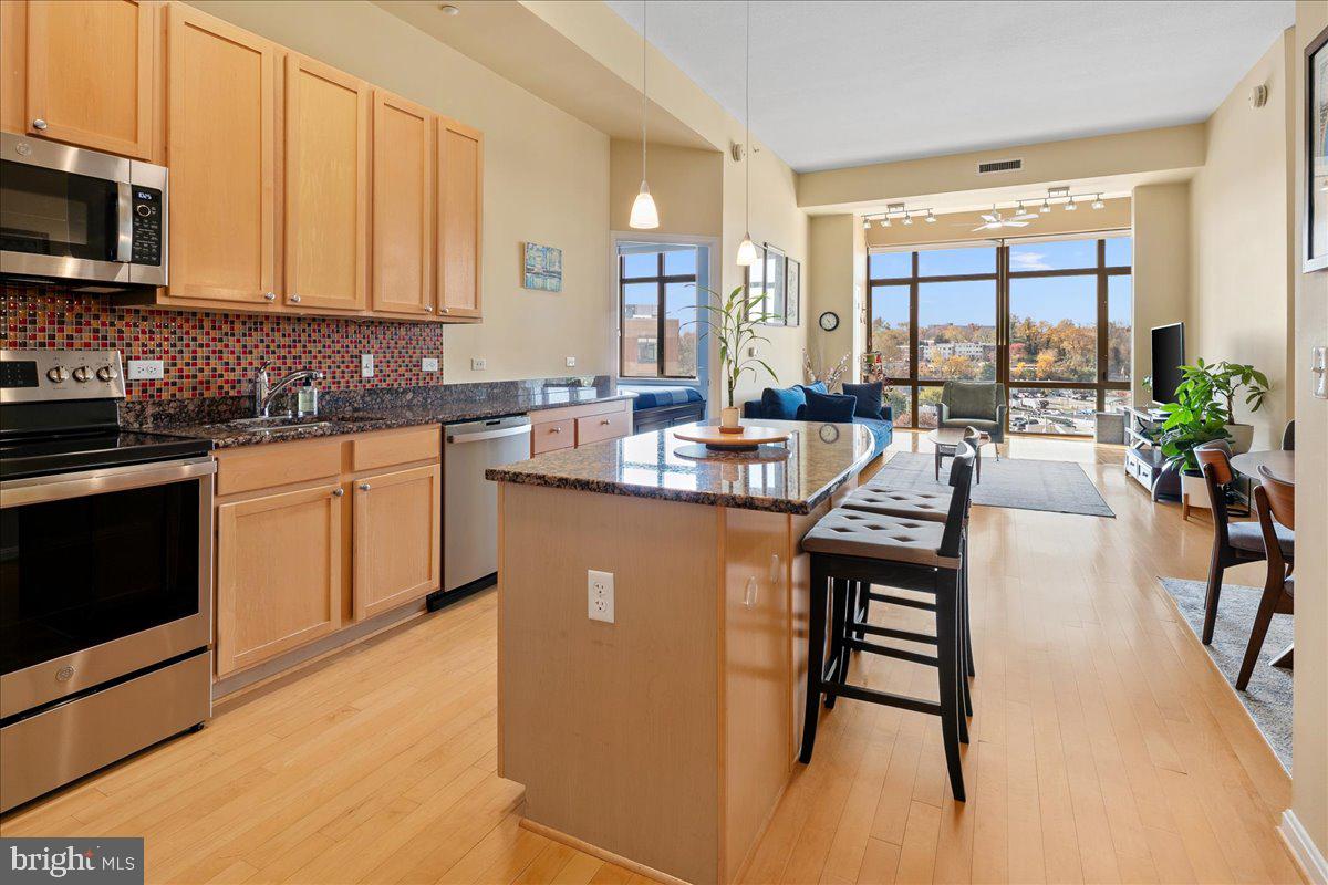 2720 S ARLINGTON MILL DRIVE 1107