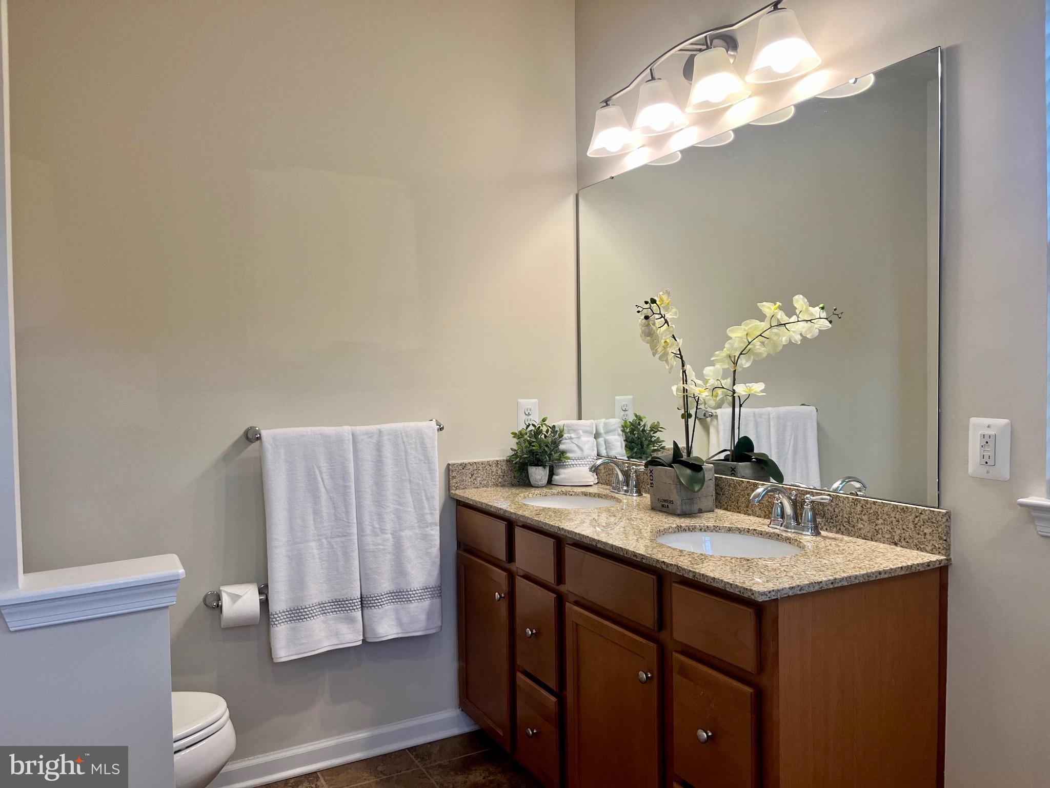 DORCHESTER WOODS - Residential Lease