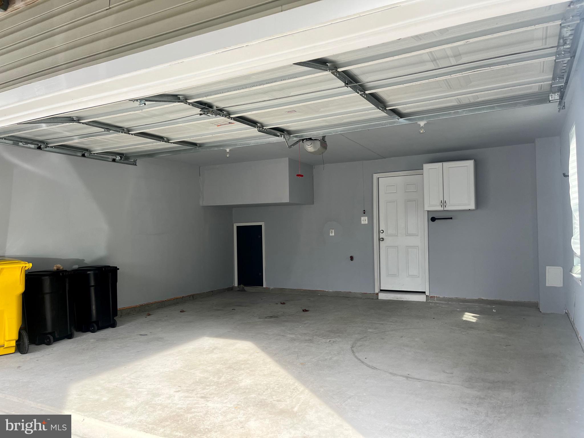 DORCHESTER WOODS - Residential Lease