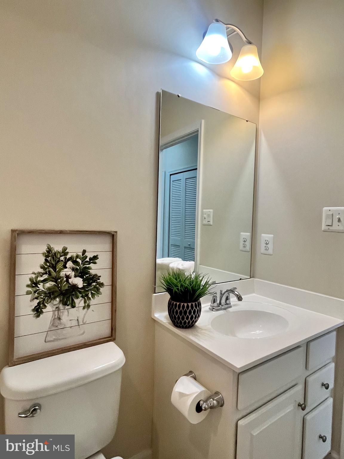 DORCHESTER WOODS - Residential Lease