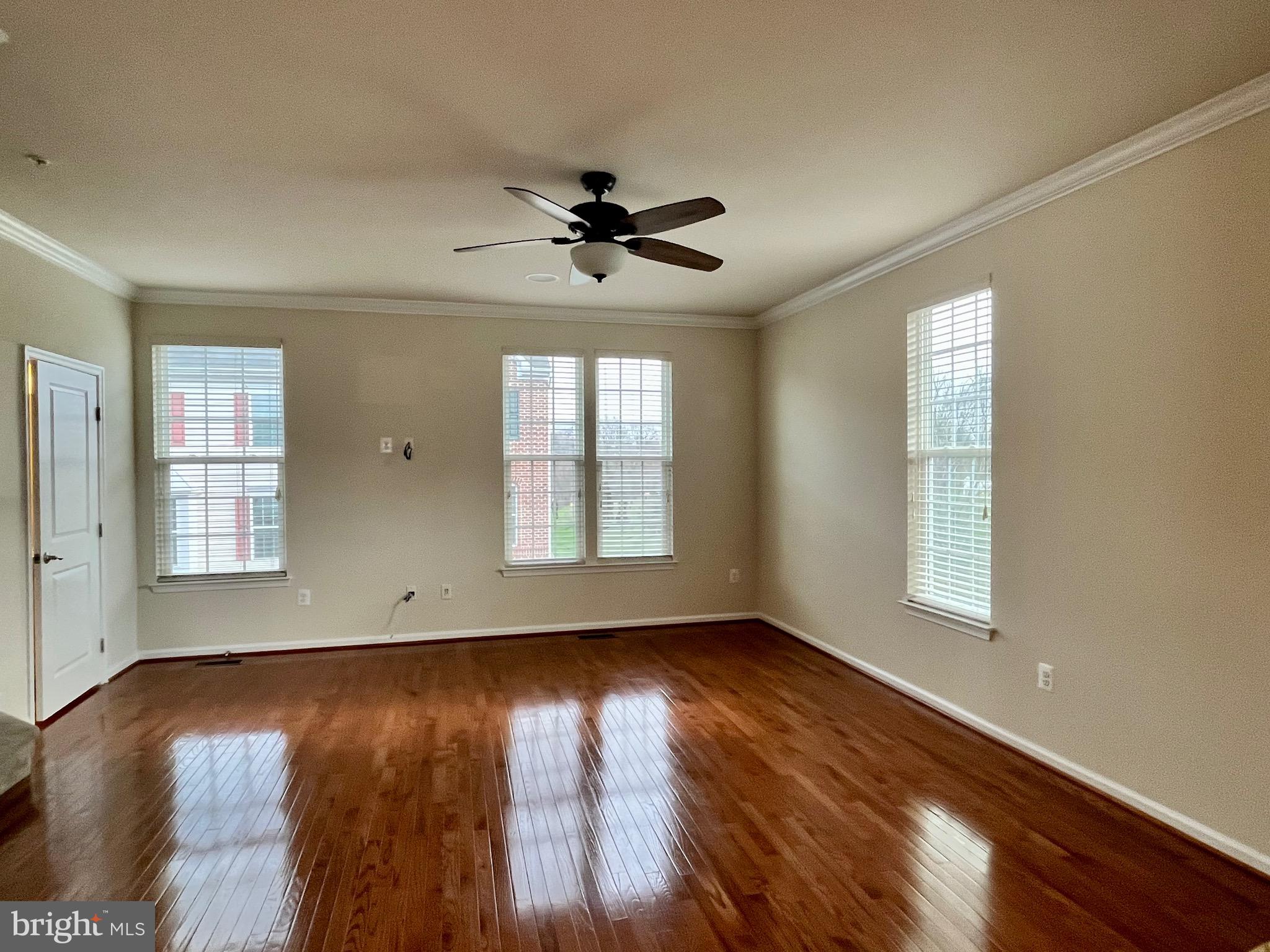 DORCHESTER WOODS - Residential Lease