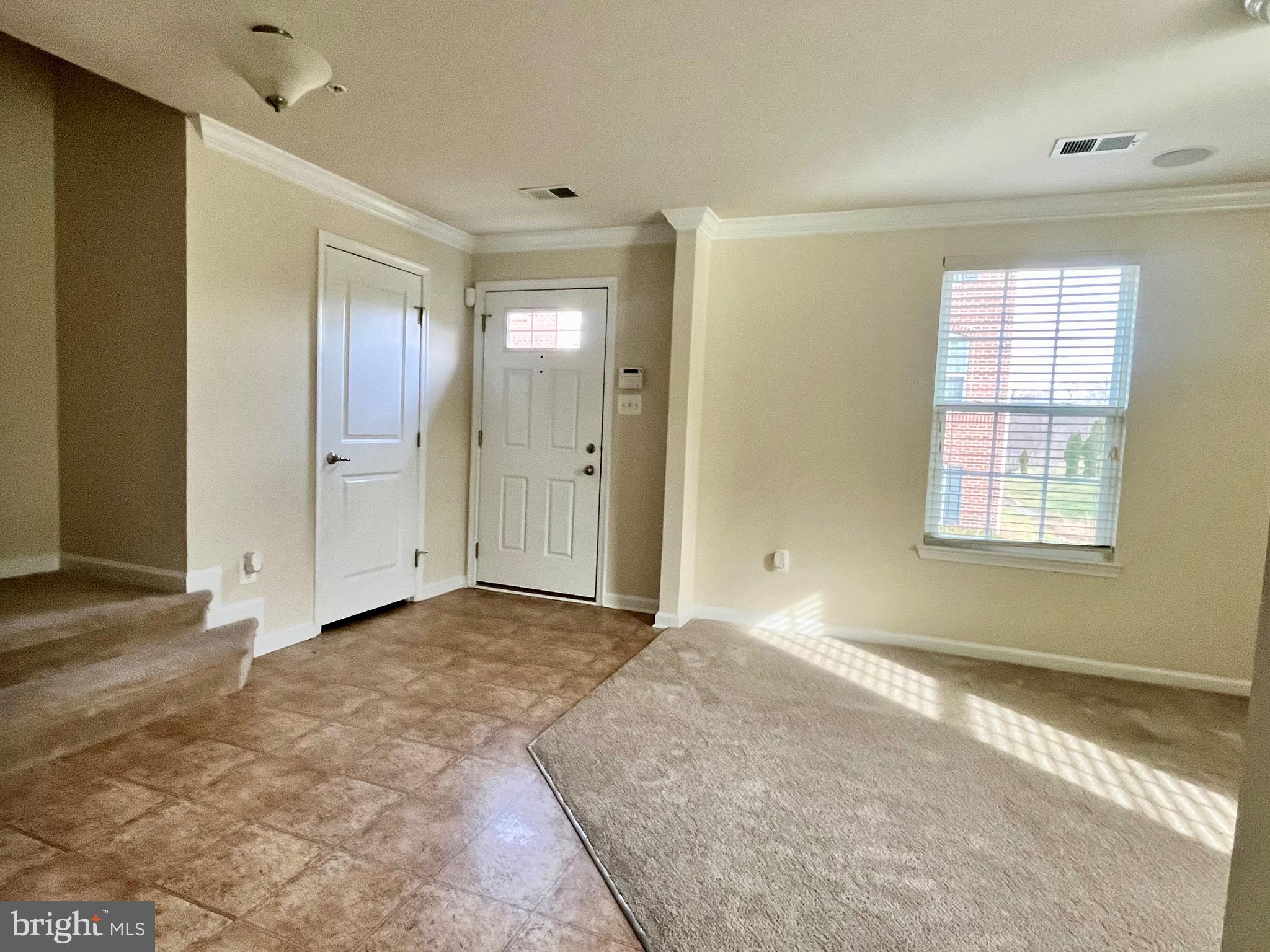 DORCHESTER WOODS - Residential Lease